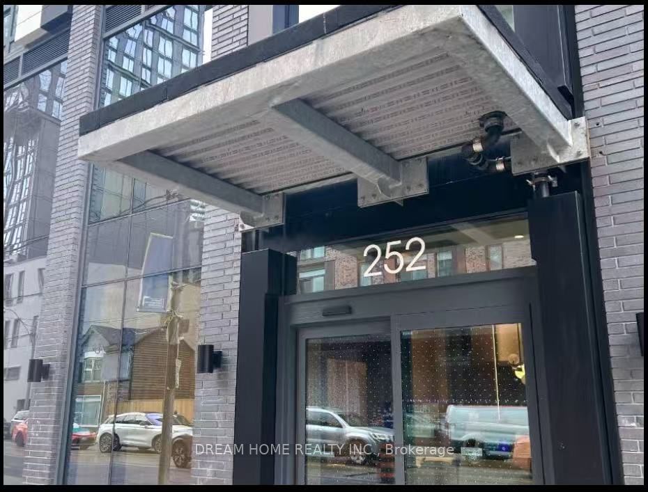 252 Church Street, Toronto, ON M5B 0E6