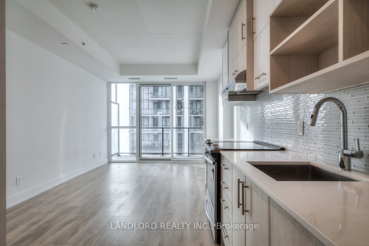 150 Fairview Mall Drive 603, Toronto, ON M2J 0E7 photo 4