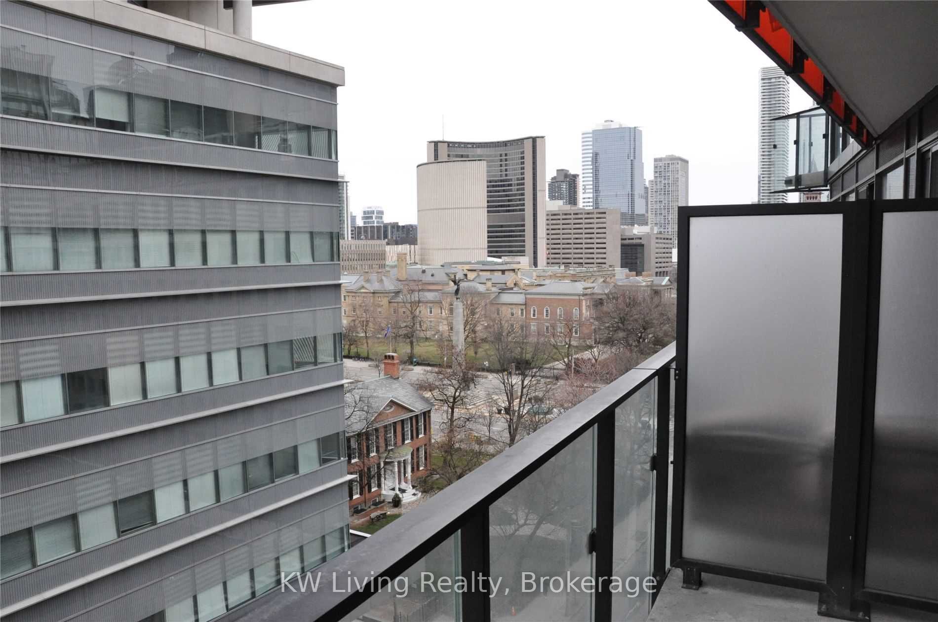 215 Queen Street W 807, Toronto, ON M5V 0P5 photo 4