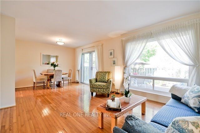 19 Liszt Gate 308, Toronto, ON M2H 1G6 photo 2