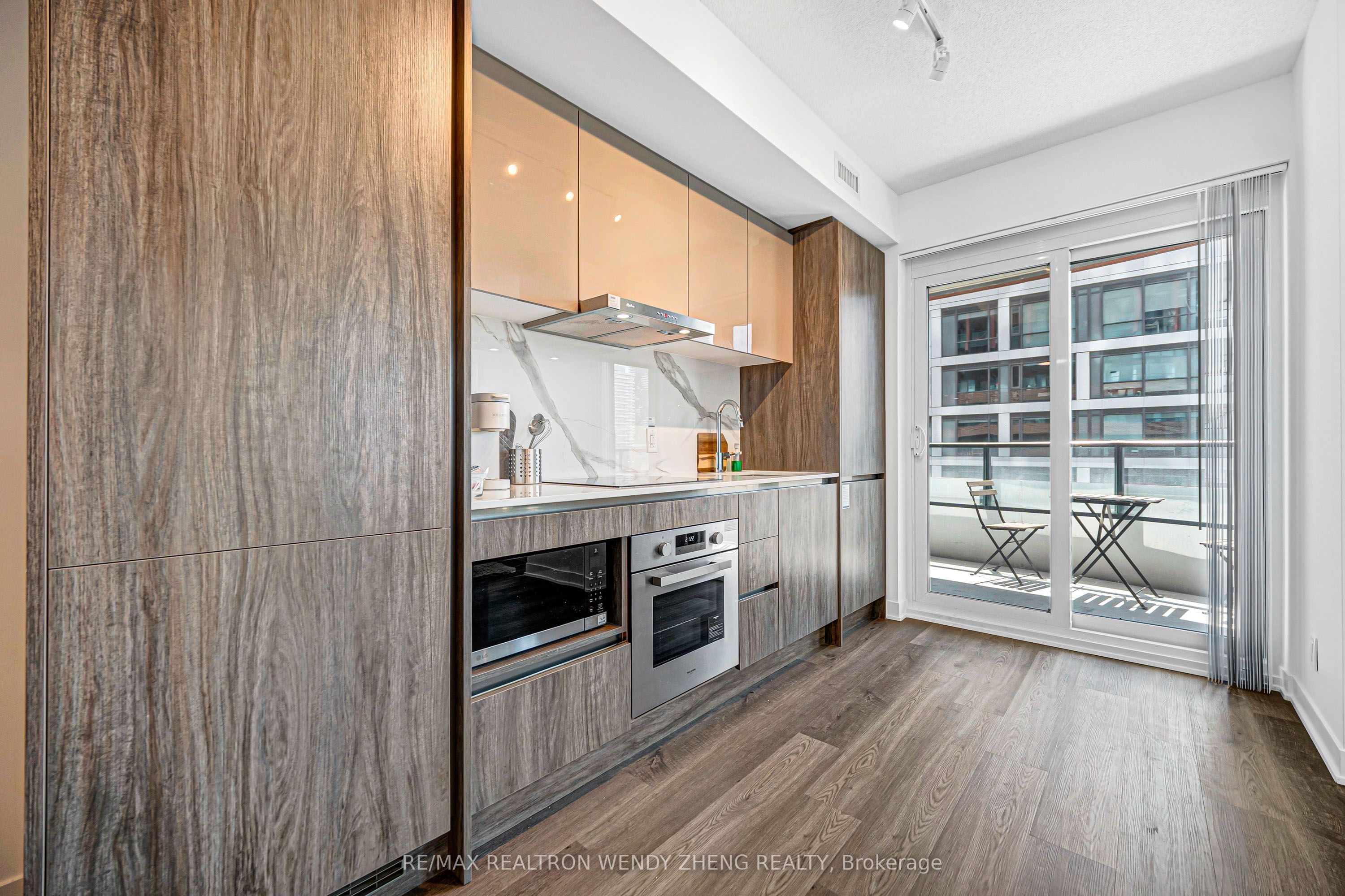 180 Front Street E, Toronto, ON M5A 0A9 photo 5