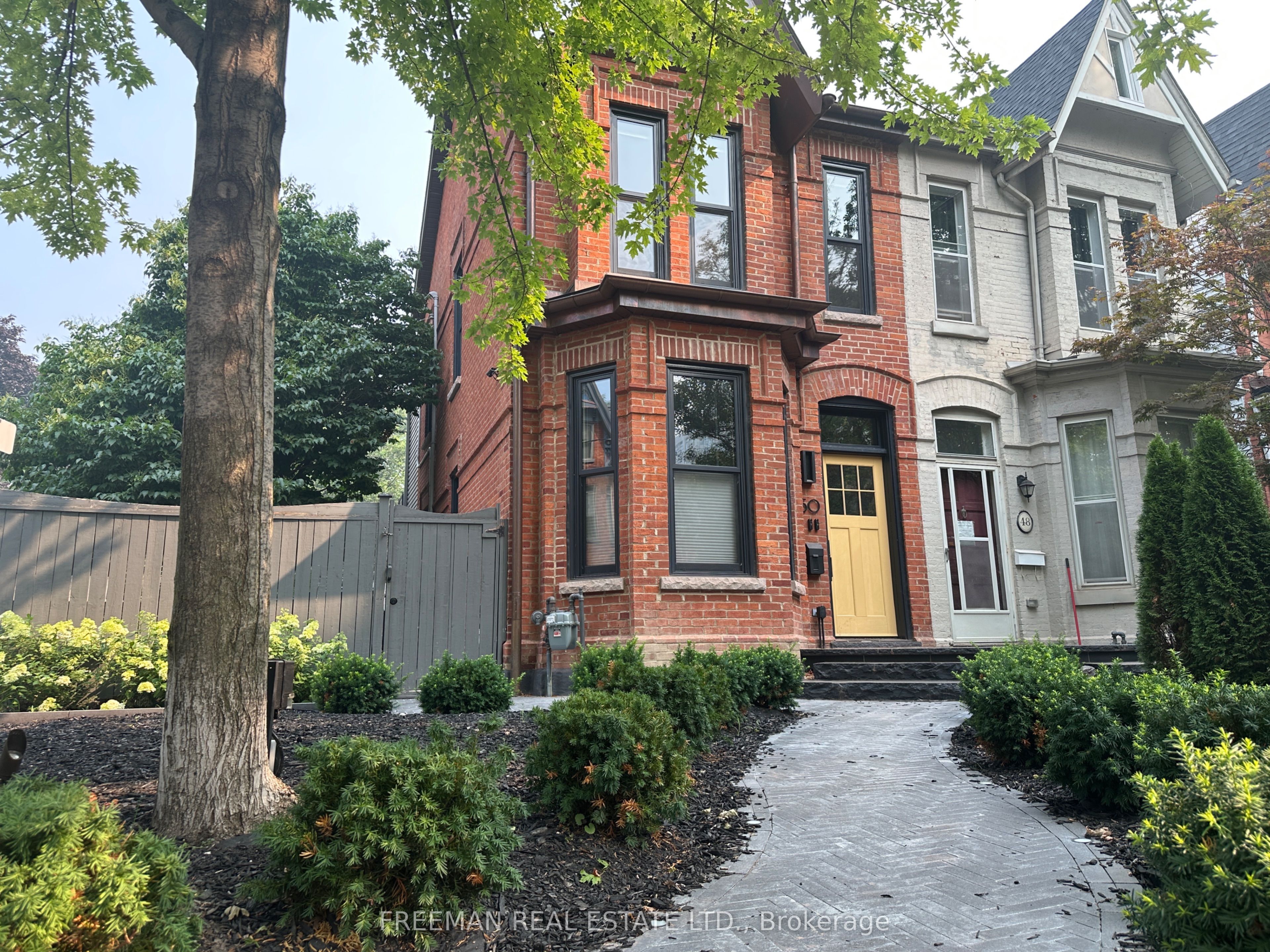 50 Russell Street 2, Toronto, ON M5S 1B7 photo 3