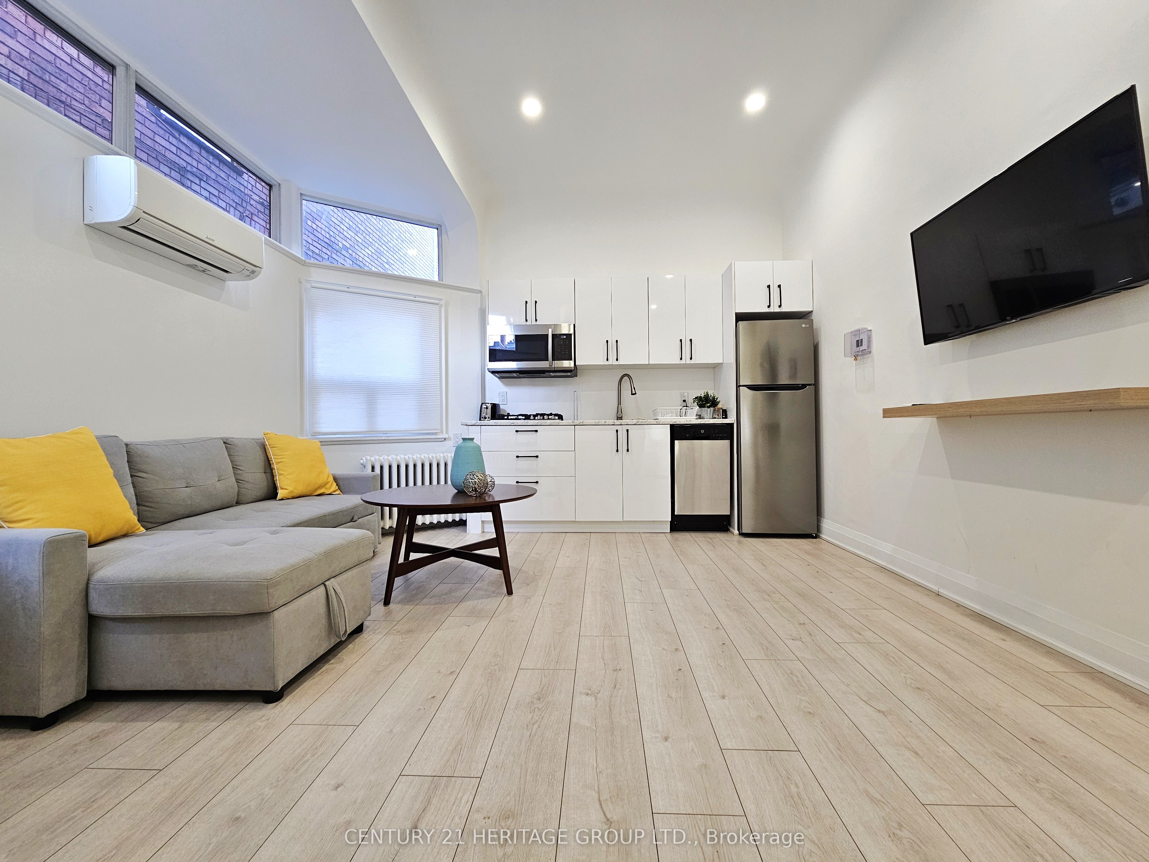 344 Shaw Street 1A, Toronto, ON M6J 2X3 photo 5
