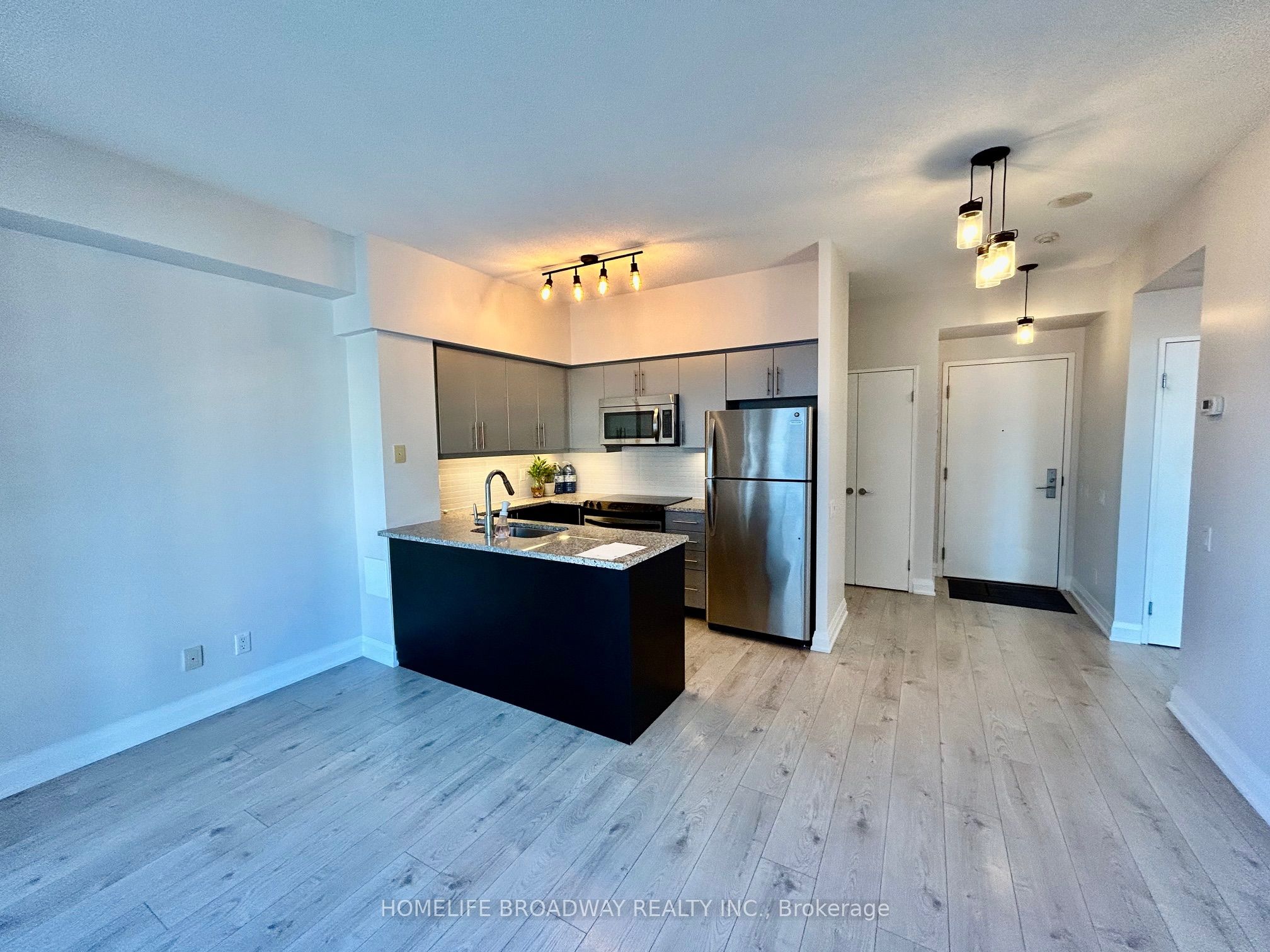83 Redpath Avenue 811, Toronto, ON M4S 0A2 photo 3