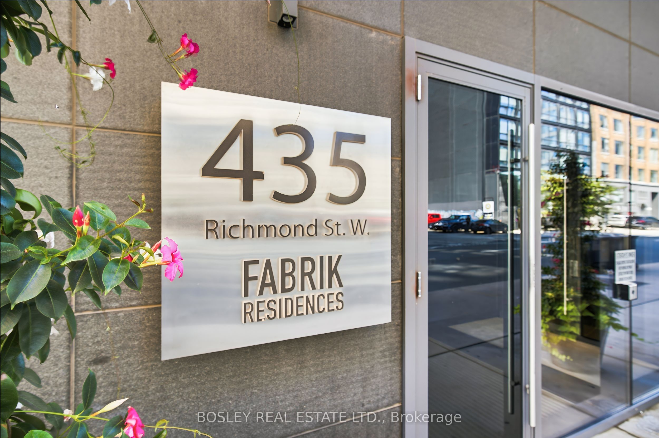 435 Richmond Street W 205, Toronto, ON M5V 0N3 photo 2