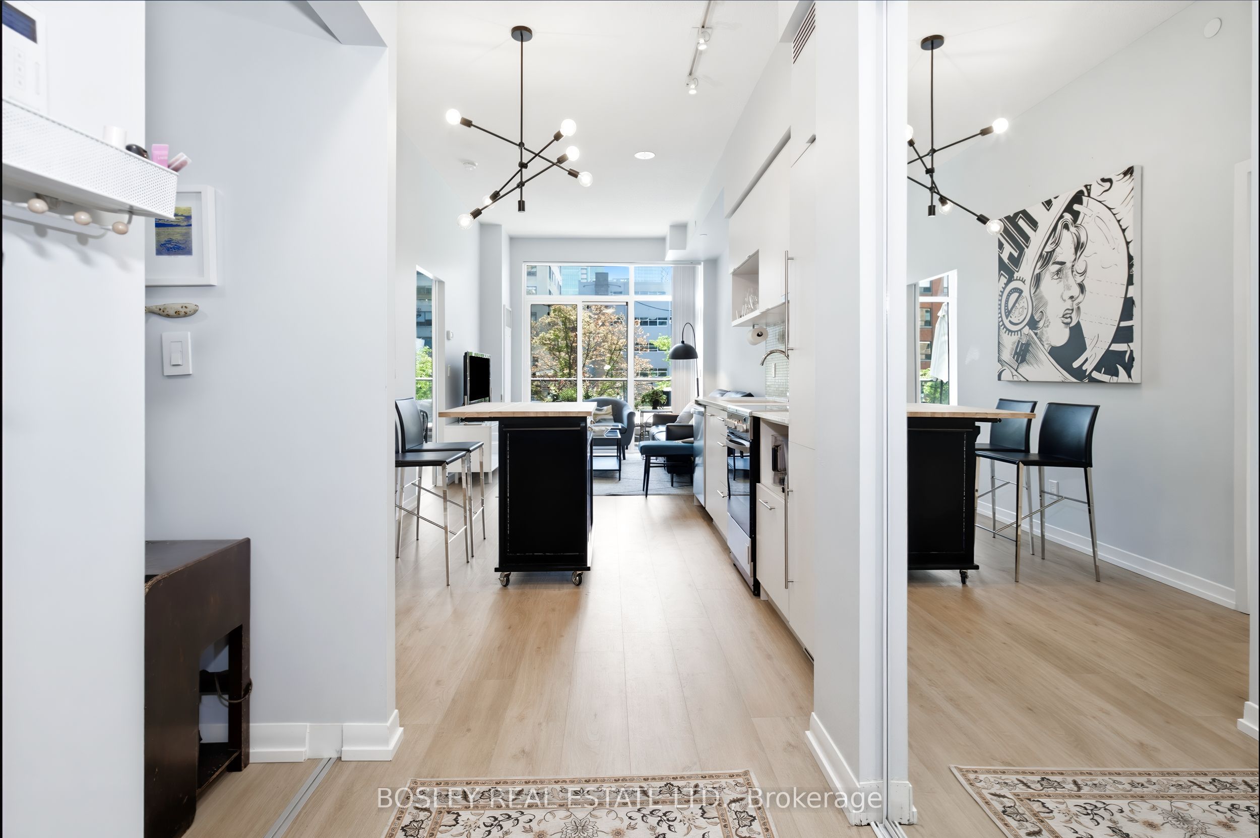435 Richmond Street W 205, Toronto, ON M5V 0N3 photo 4