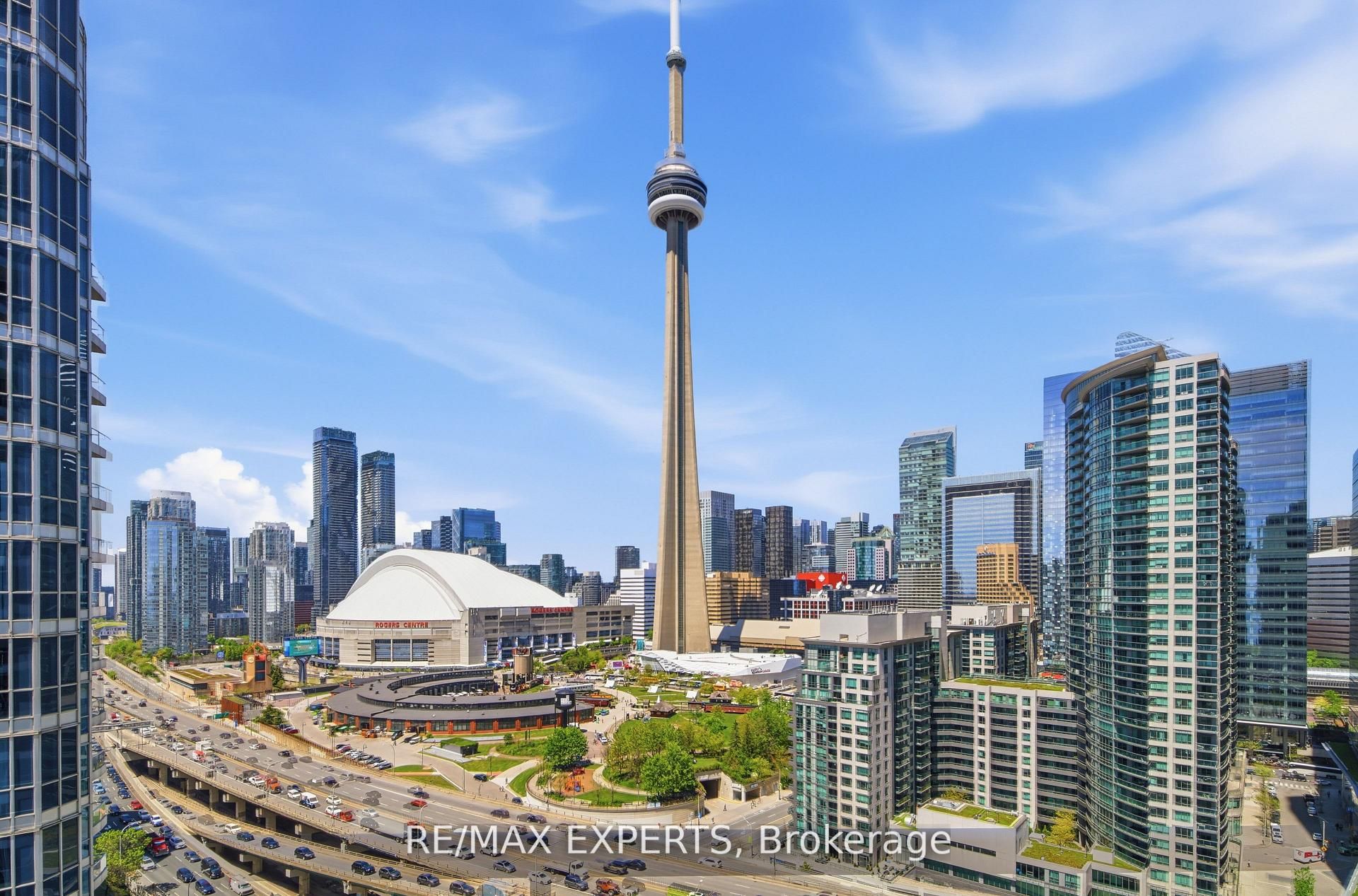 208 Queens Quay W 2011, Toronto, ON M5J 2Y5 photo 2
