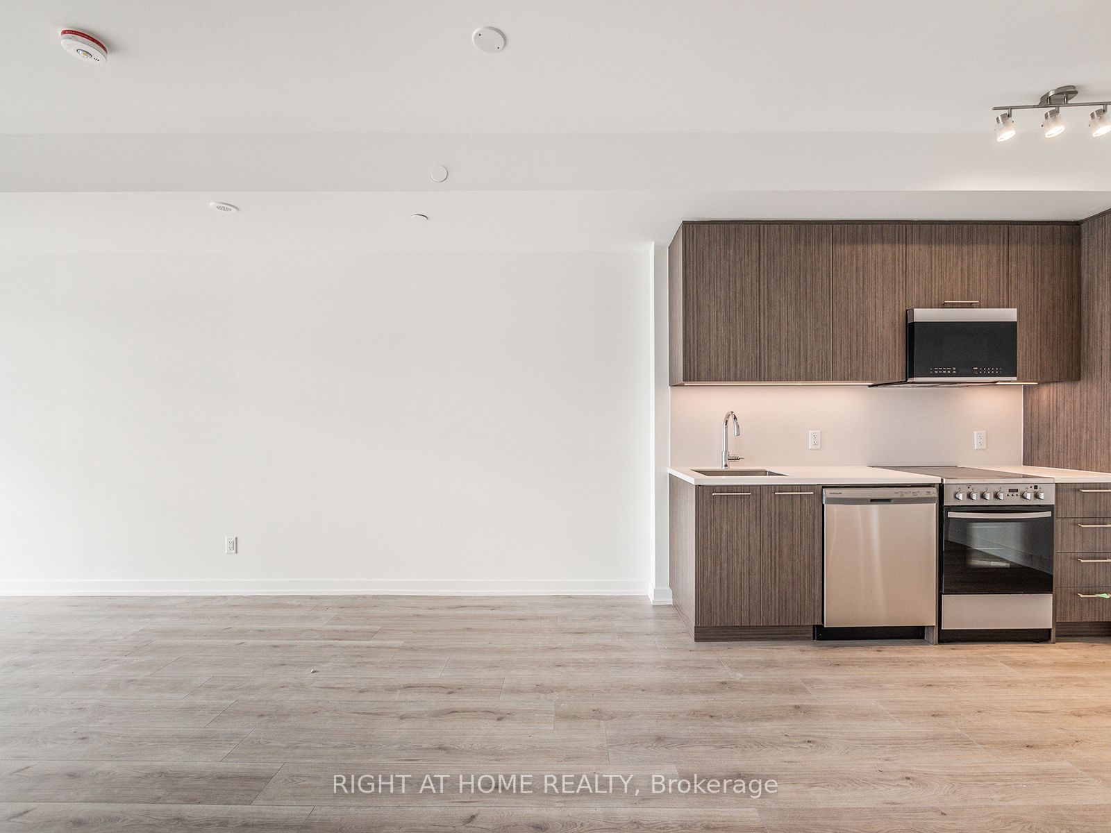 260 Finch Avenue E 4, Toronto, ON M2N 0L3 photo 4