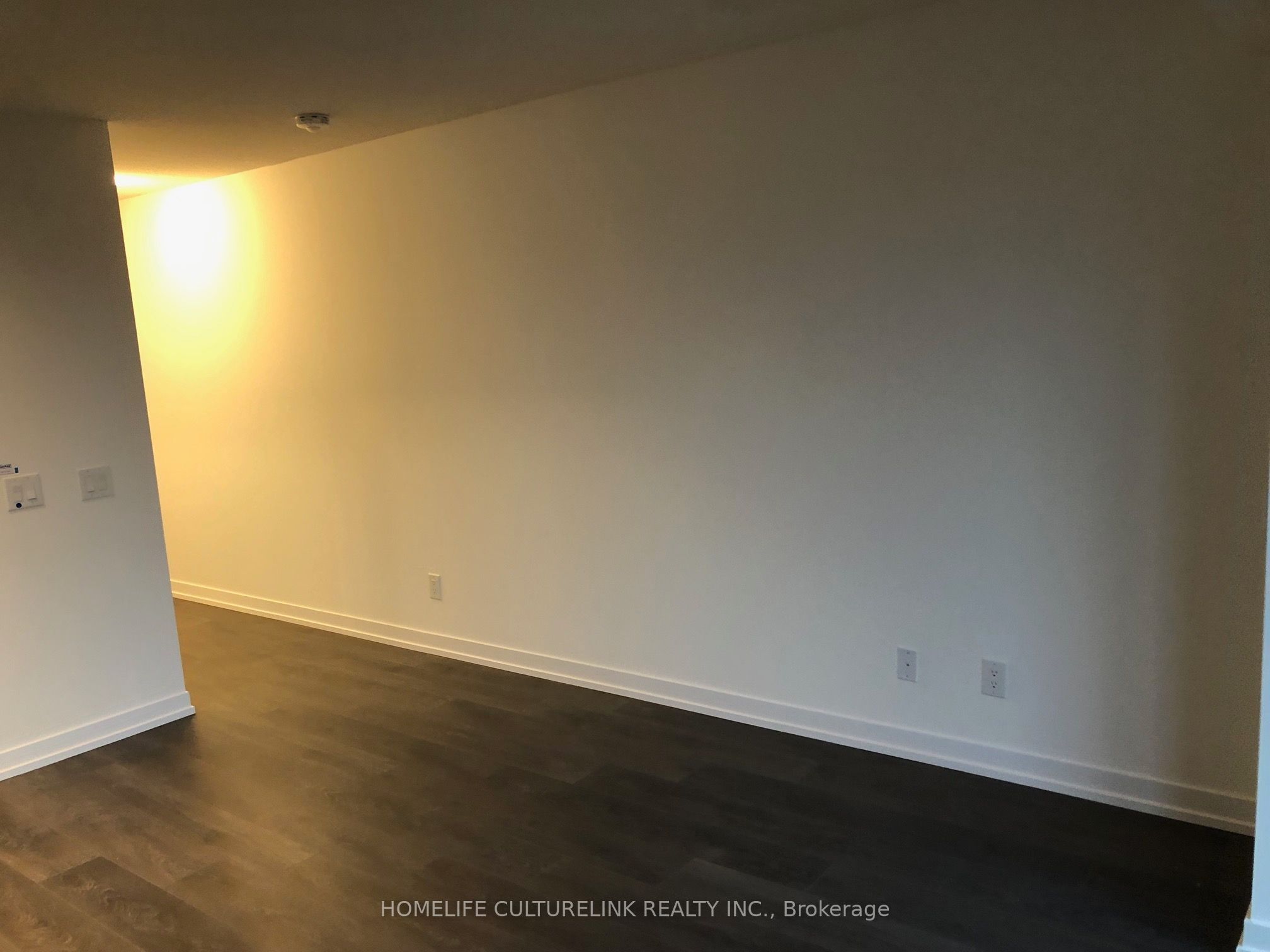219 Dundas Street E 1802, Toronto, ON M5A 0V1 photo 4