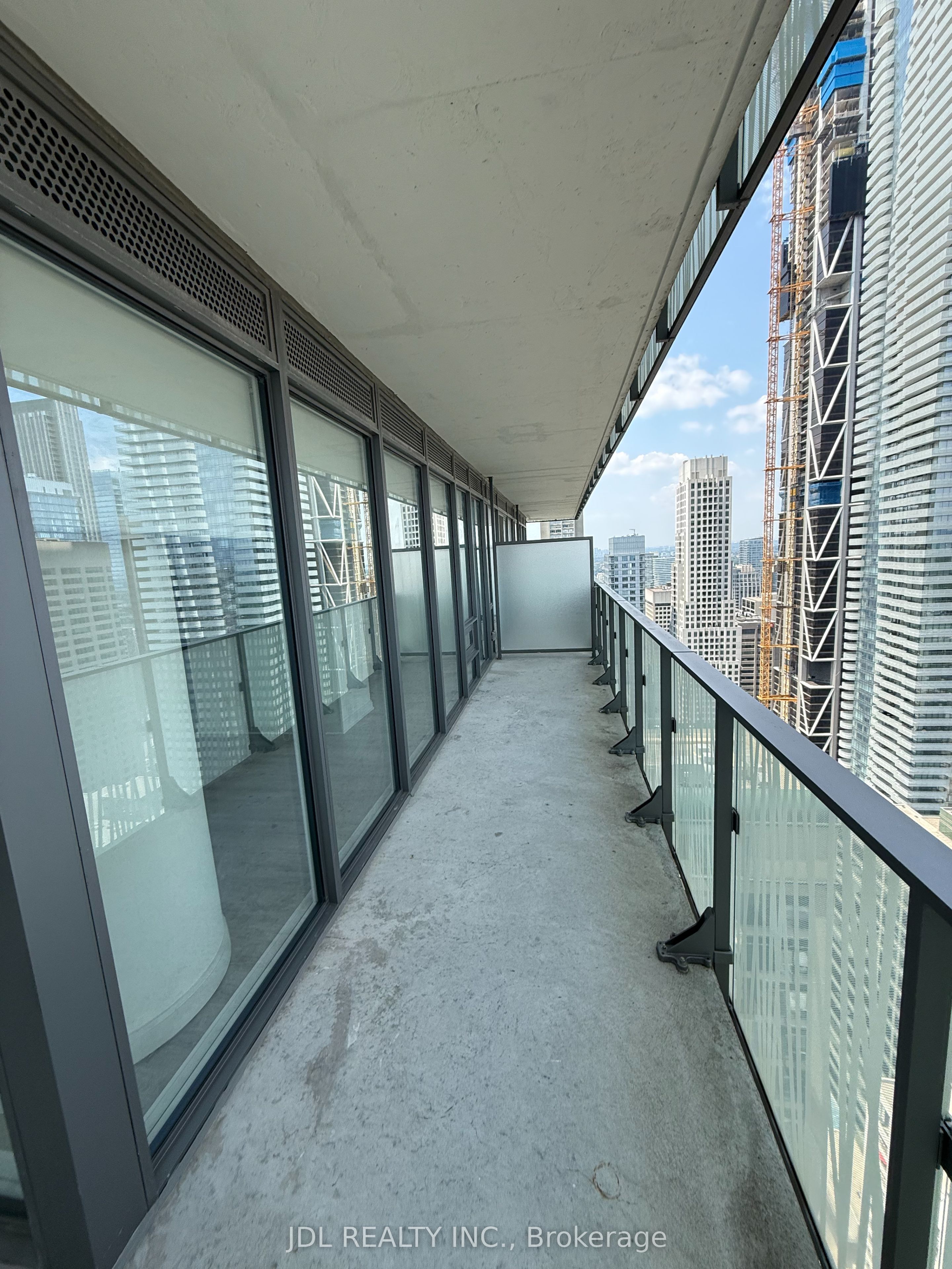 42 Charles Street 4008, Toronto, ON M4Y 1T4 photo 3