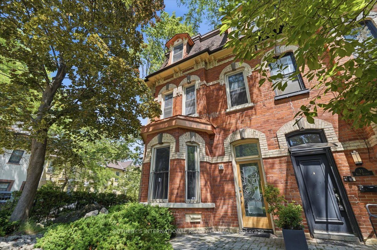 33 Rose Avenue, Toronto, ON M4X 1N7 photo 2