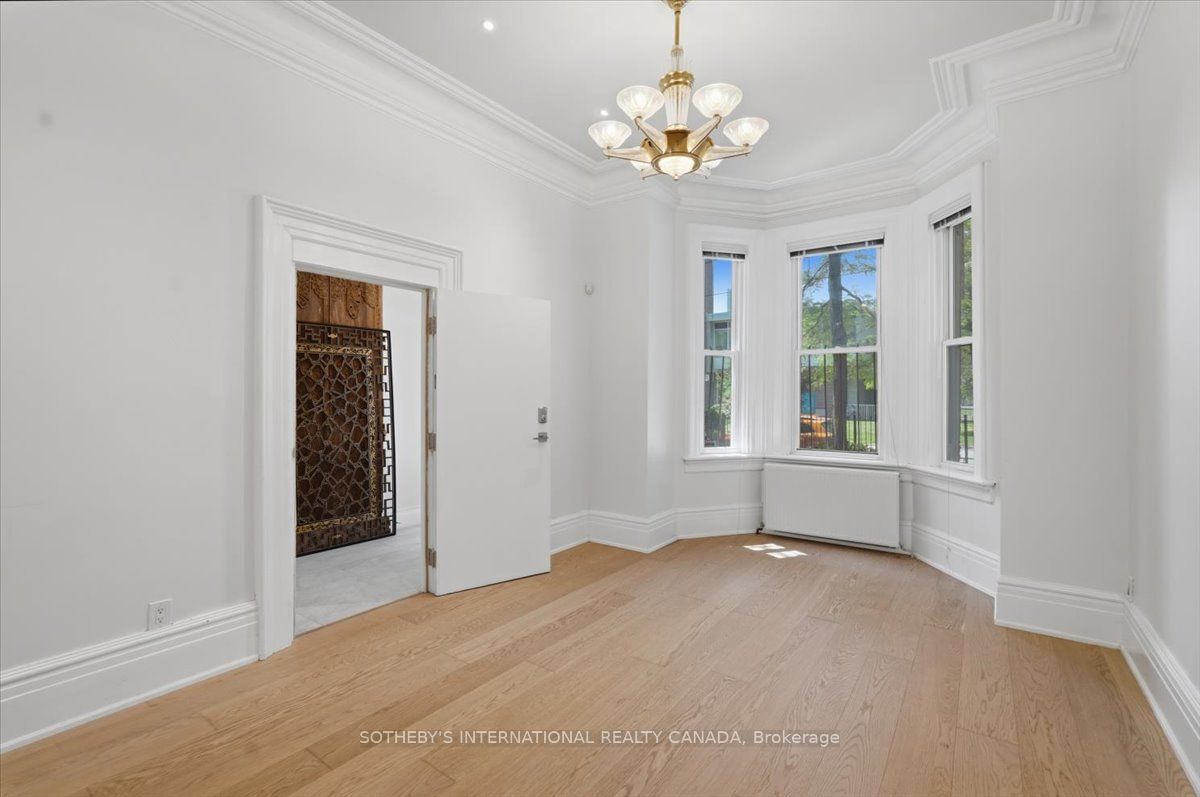 33 Rose Avenue, Toronto, ON M4X 1N7 photo 4
