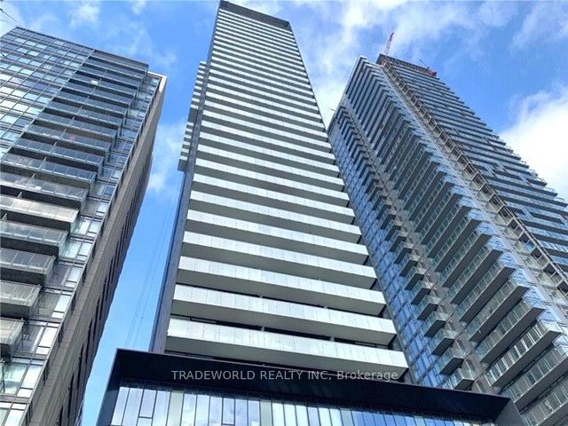 28 Wellesley Street E 2909, Toronto, ON M4Y 0C4 photo 2
