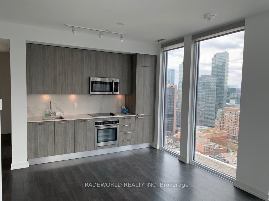 28 Wellesley Street E 2909, Toronto, ON M4Y 0C4 photo 5