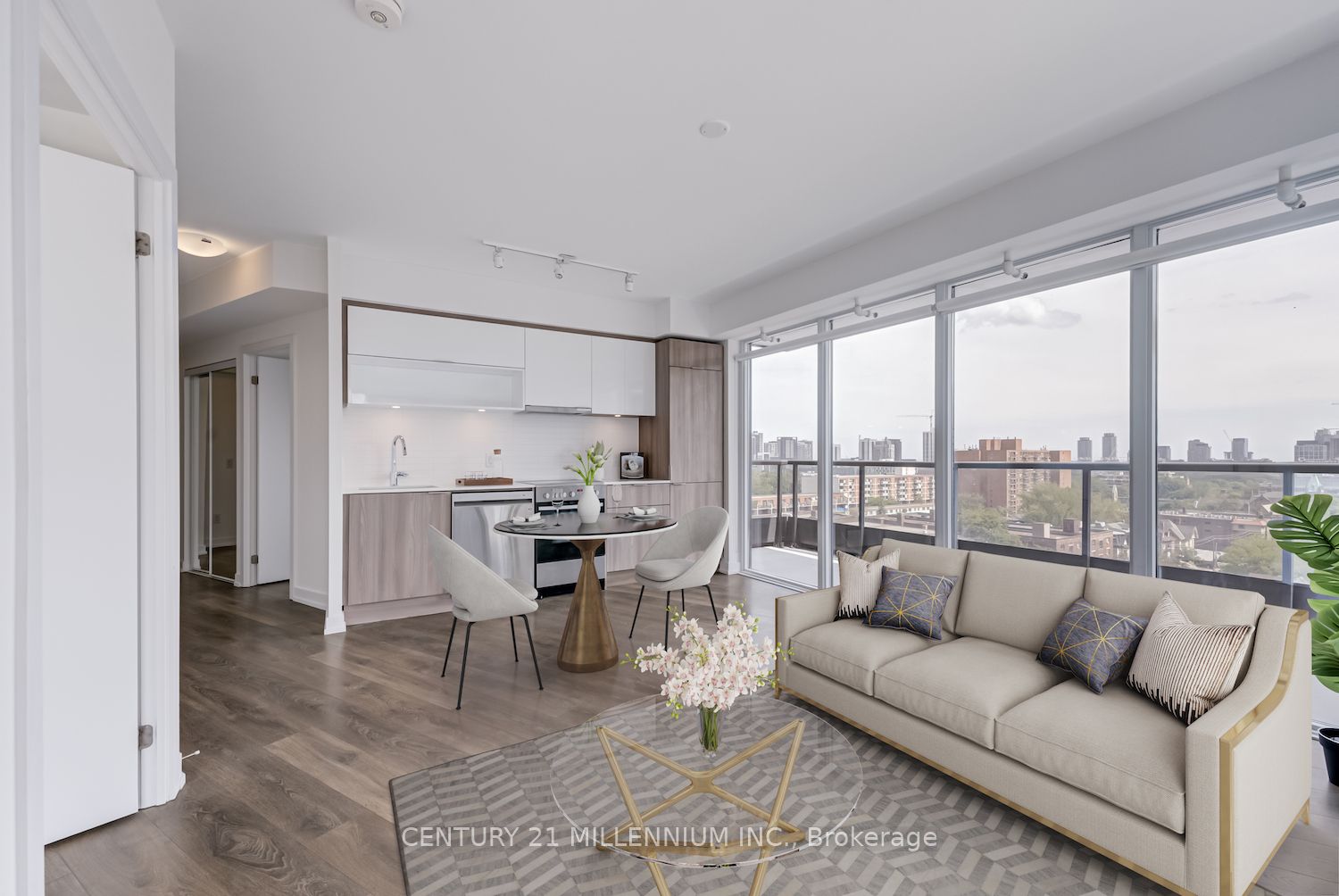 159 Wellesley Street 708, Toronto, ON M4Y 0H5 photo 4