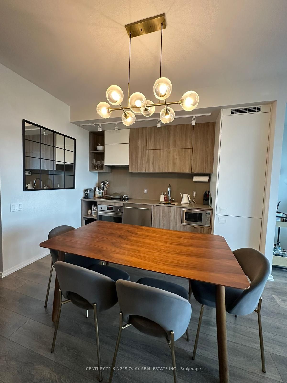 125 Peter Street 803, Toronto, ON M5V 0M2 photo 5