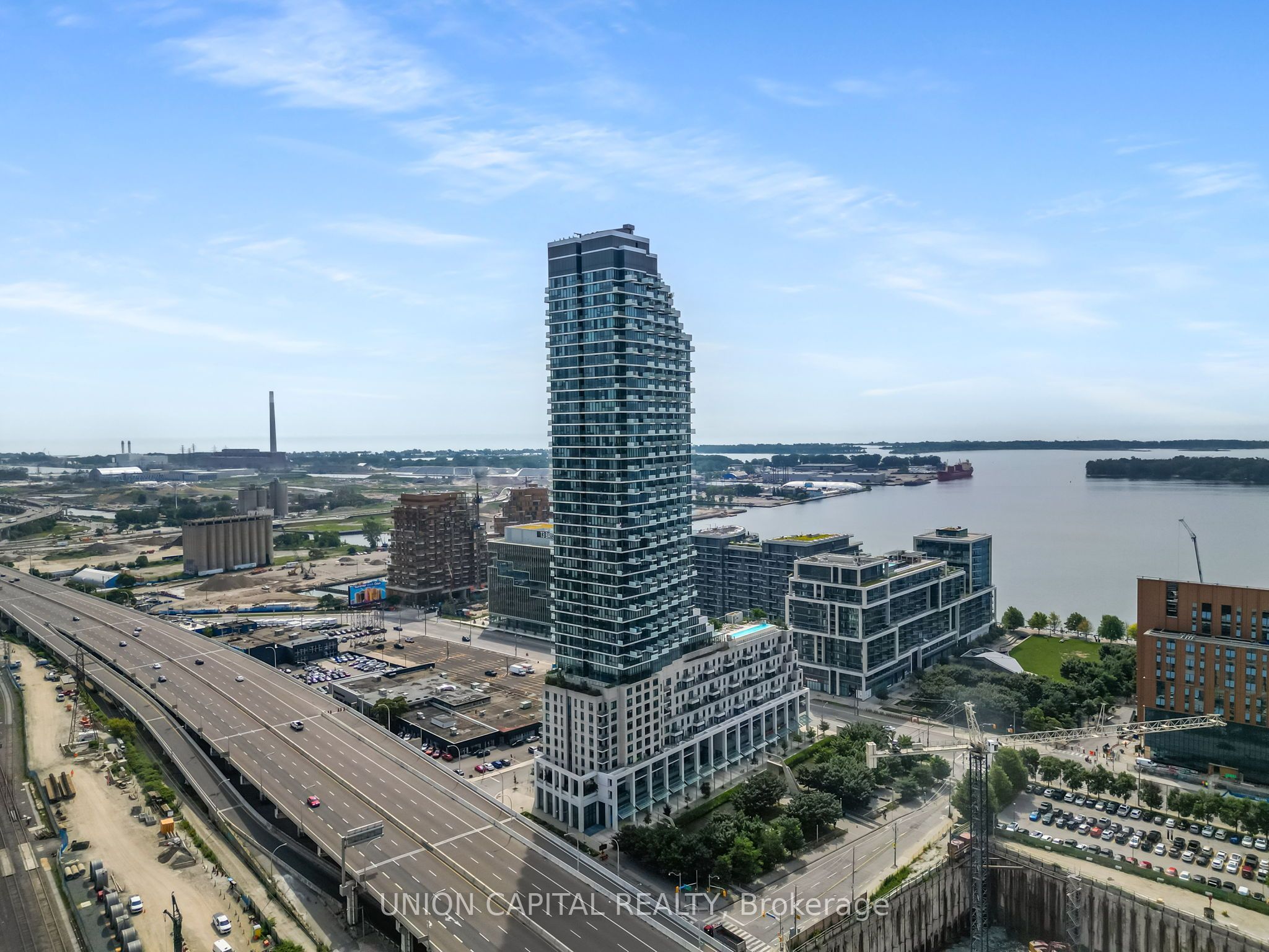 16 Bonnycastle Street 2007, Toronto, ON M5C 0C9 photo 2