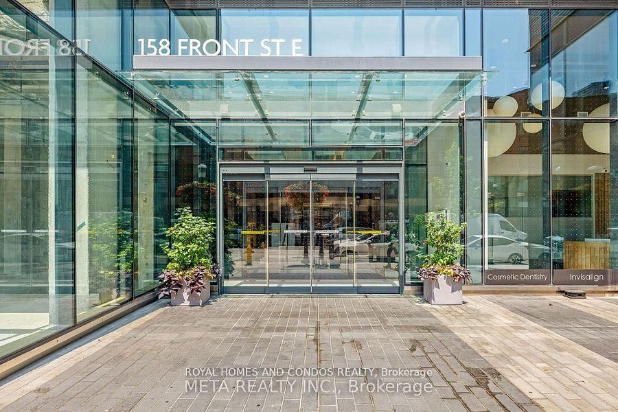 158 Front Street E 908, Toronto, ON M5A 0K9