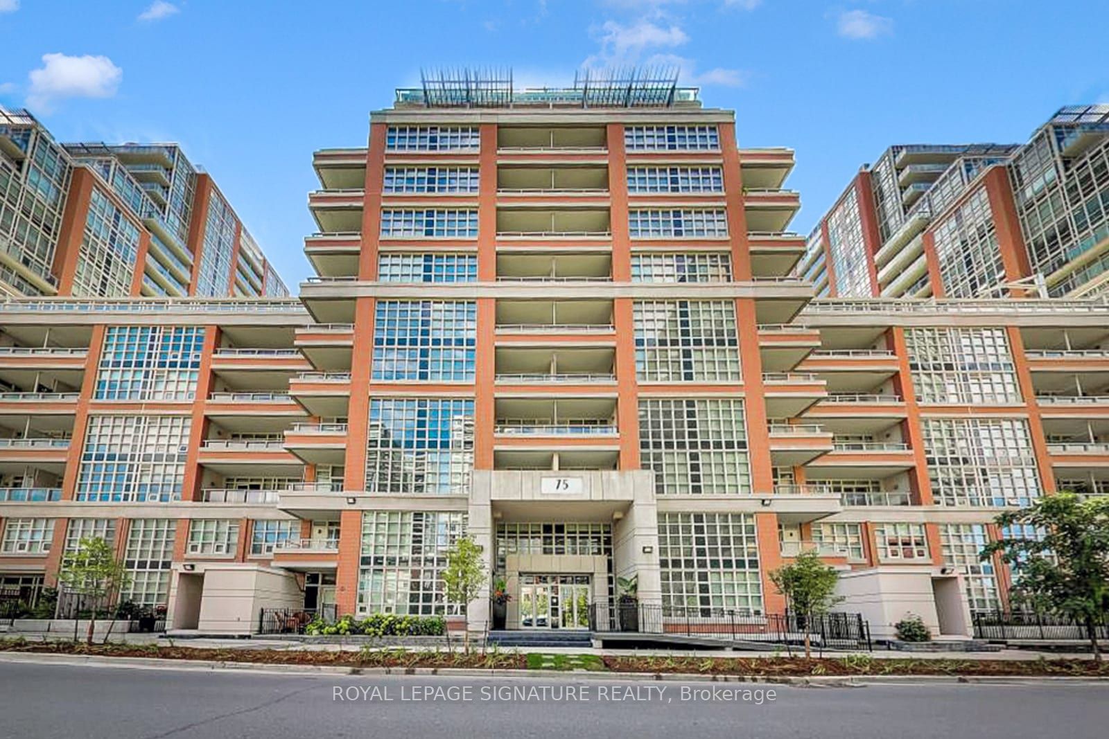 75 East Liberty Street 1611, Toronto, ON M6K 3R3 photo 2