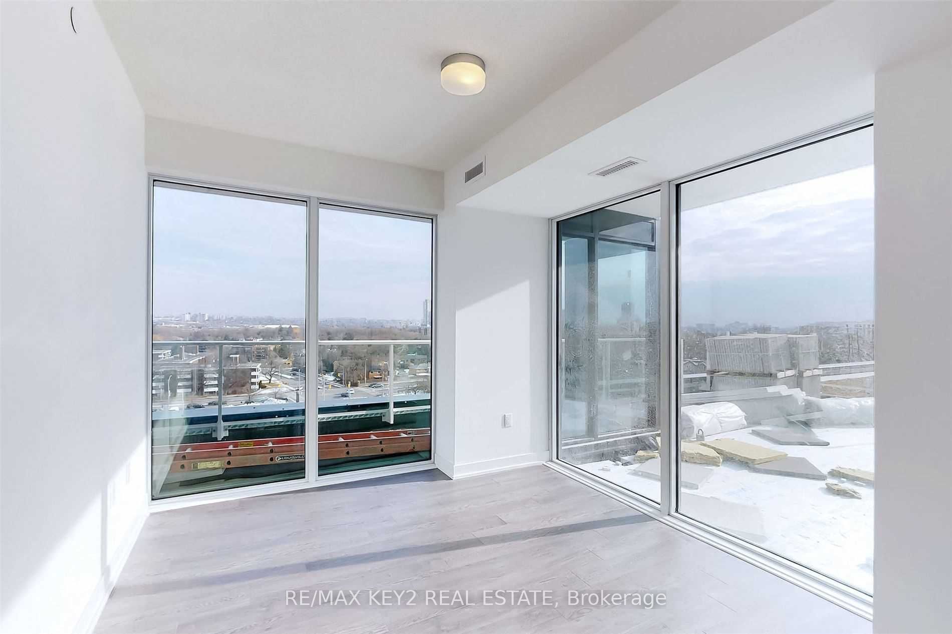 20 O'neill Road 724, Toronto, ON M3C 0R2 photo 5