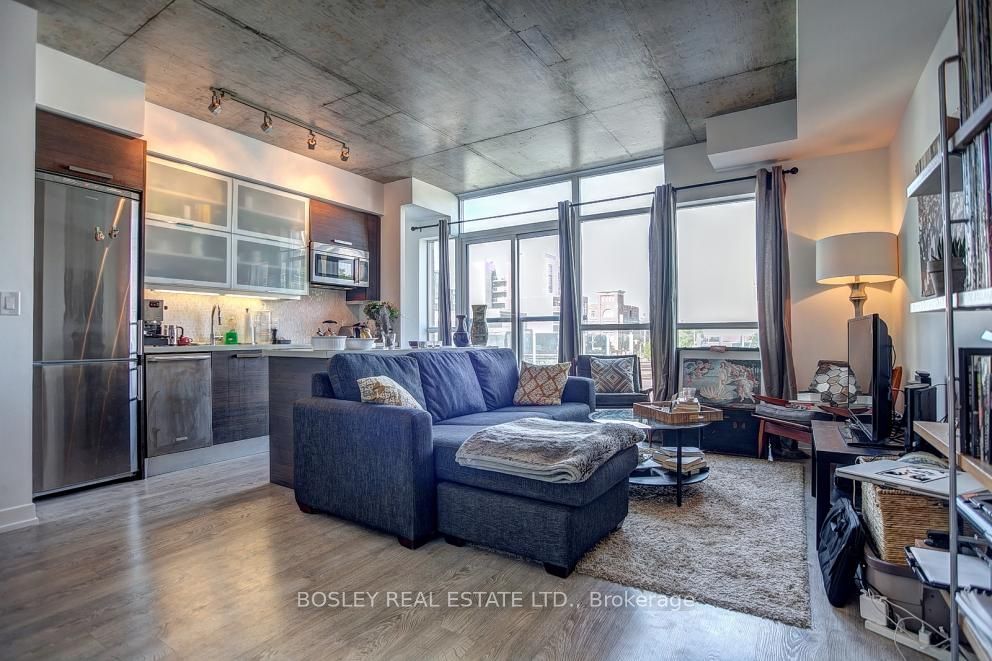 1205 Queen Street W 302, Toronto, ON M6K 0B9