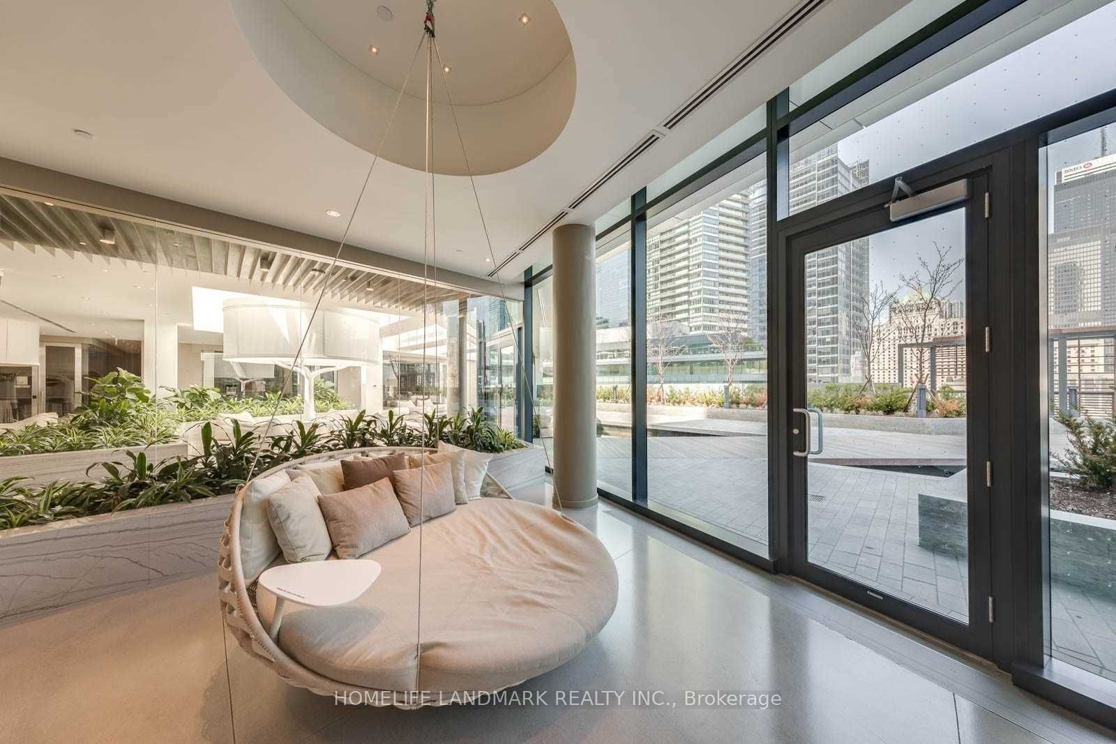 100 Harbour Street 4505, Toronto, ON M5J 0B5 photo 4