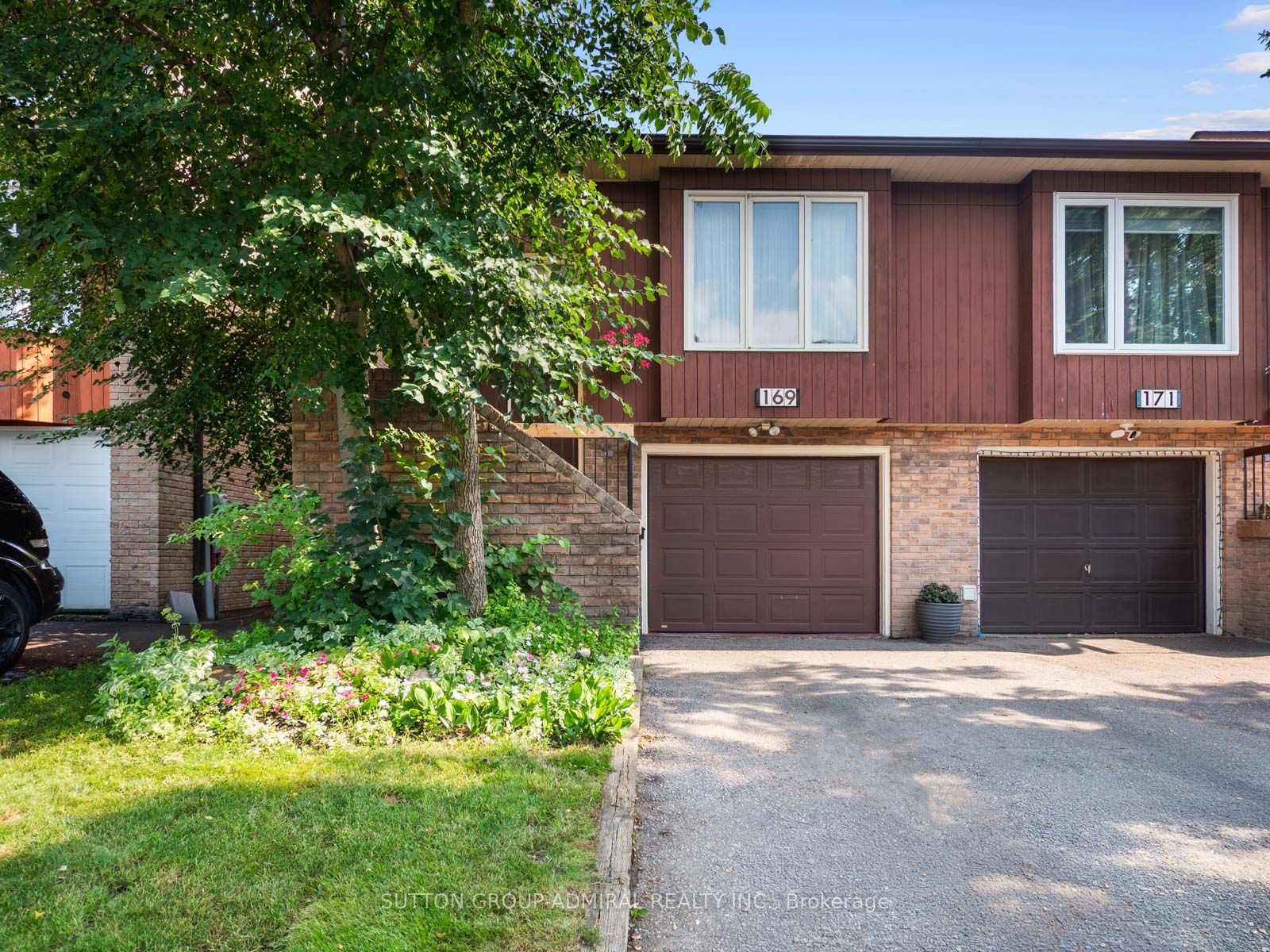 169 Robert Hicks Drive, Toronto, ON M2R 3R3 photo 2