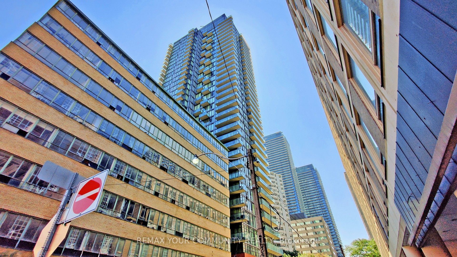 75 St Nicholas Street 3304, Toronto, ON M5Y 0A5 photo 3