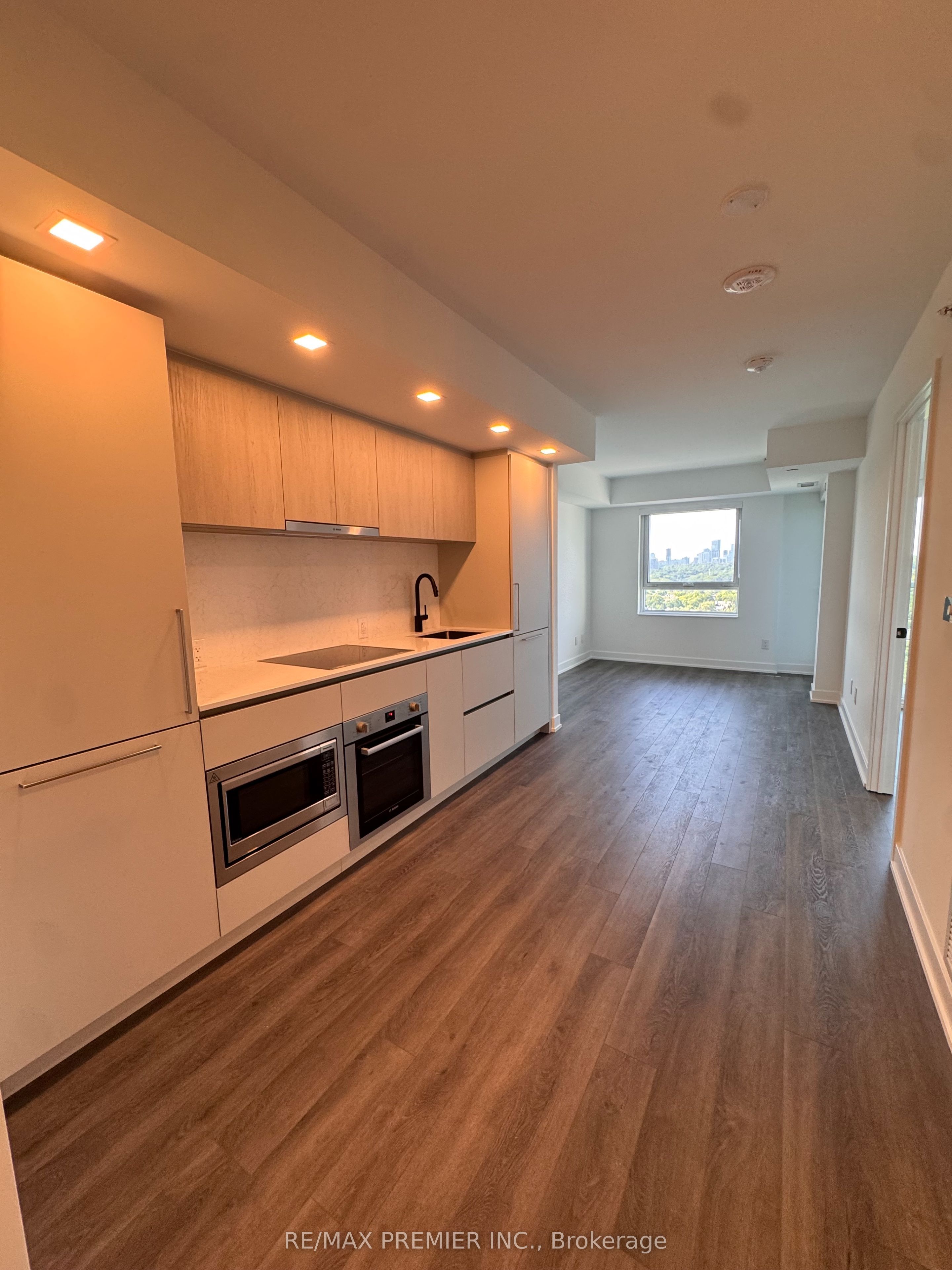 609 Sherbourne Street 1806, Toronto, ON M4X 0A4 photo 4