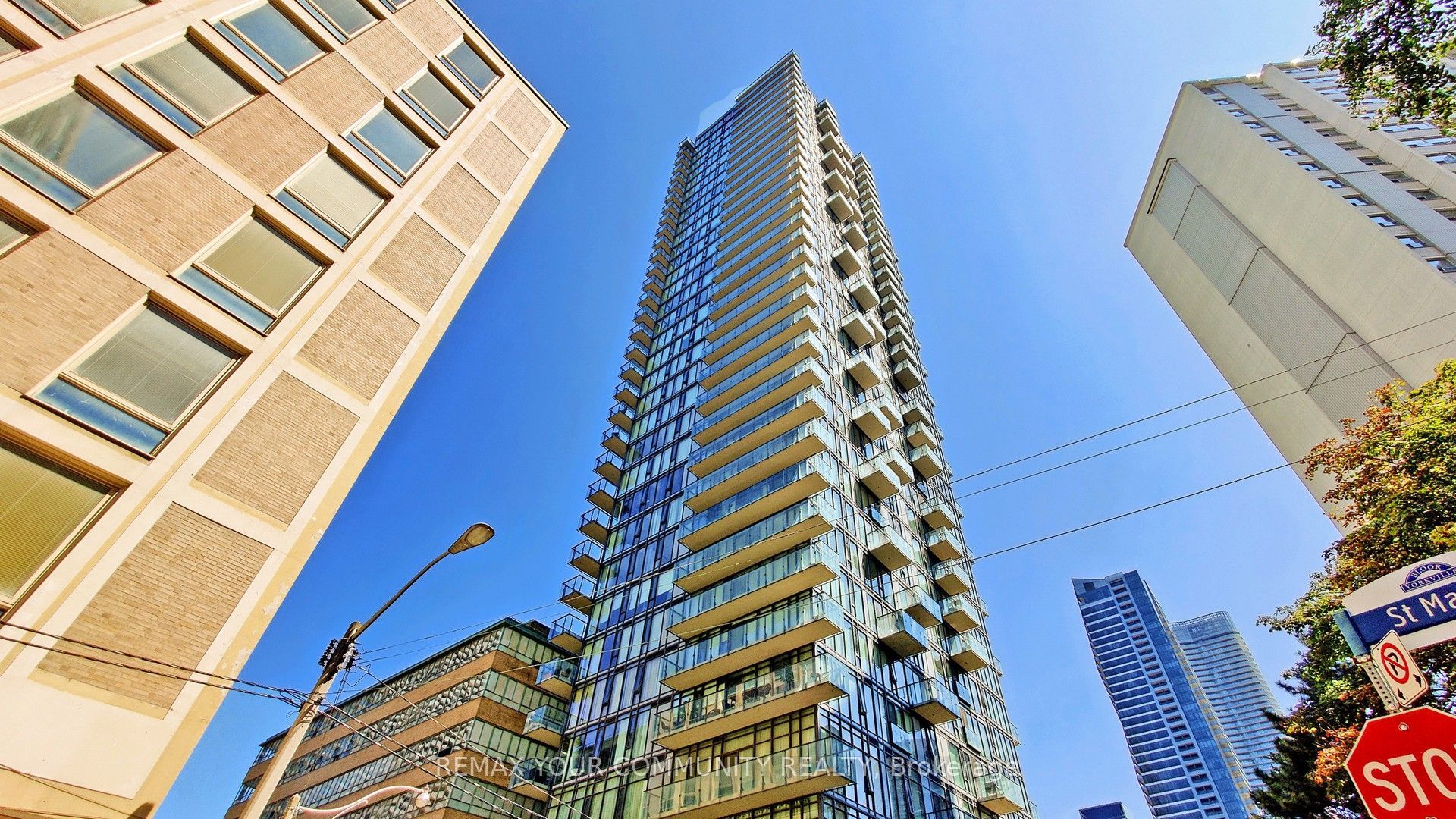 75 St Nicholas Street 2804, Toronto, ON M5Y 0A5