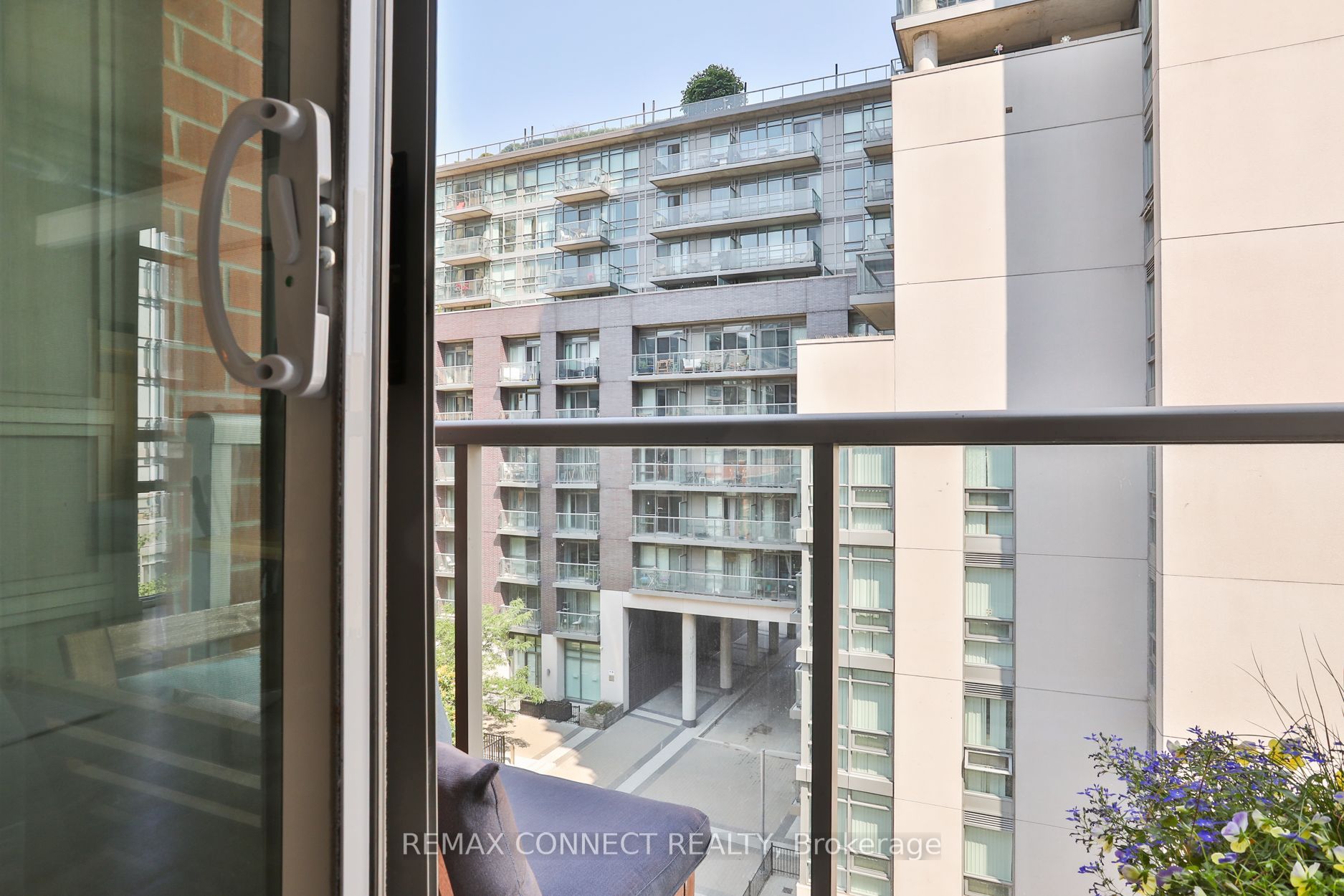 150 Sudbury Street 509, Toronto, ON M6J 3S8 photo 5