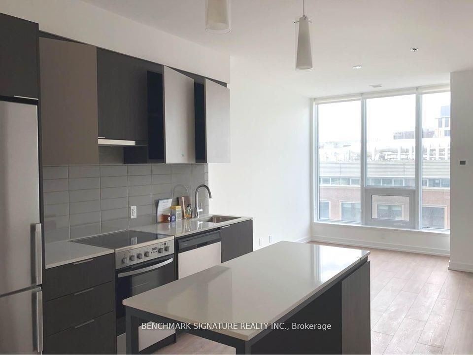 203 College Street 605, Toronto, ON M5T 0C8