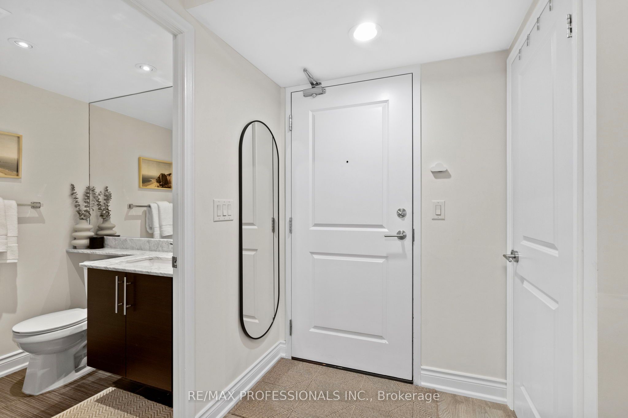 125 Western Battery Road 909, Toronto, ON M6K 3R8 photo 2