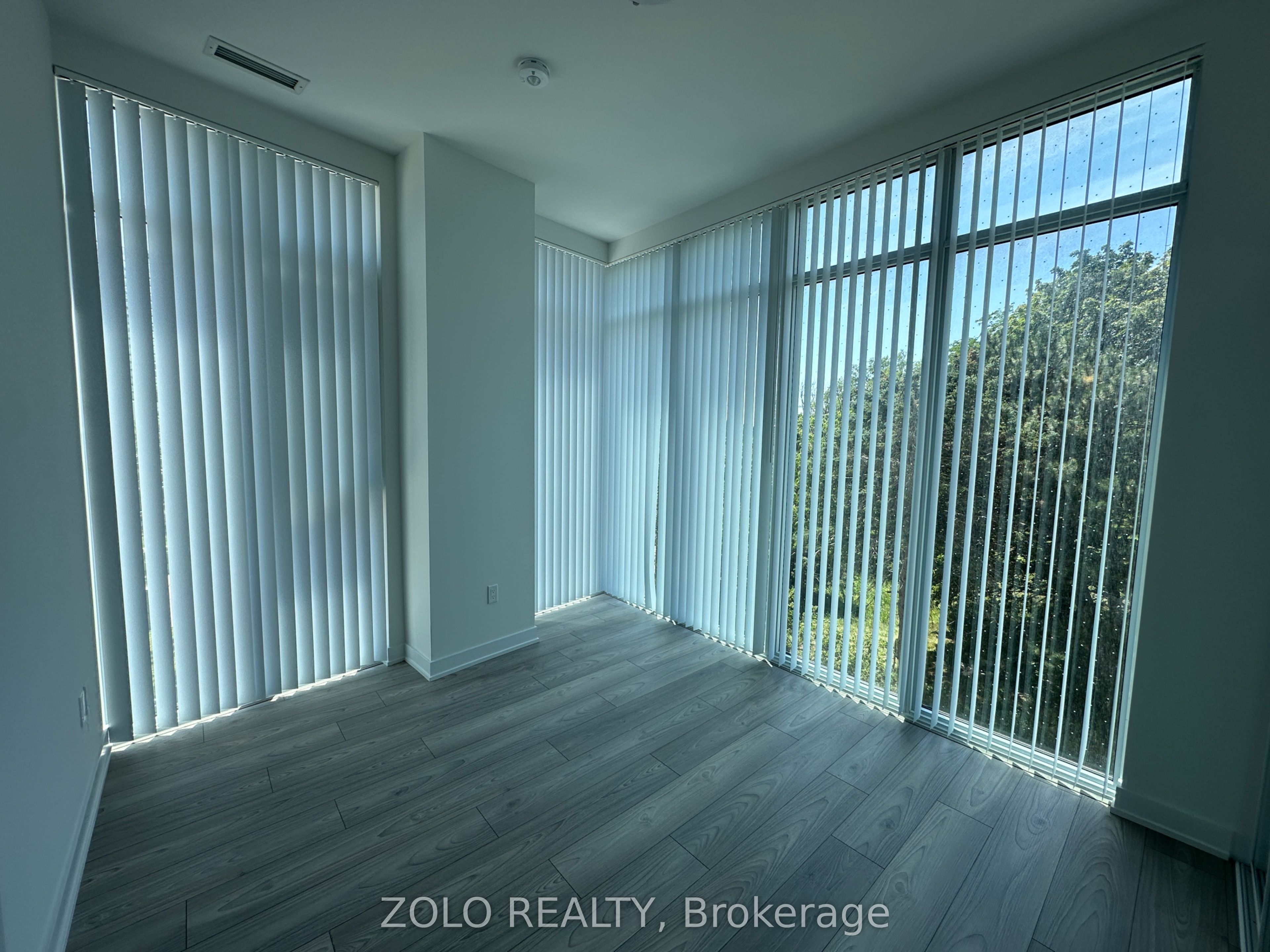 5858 Yonge Street 223, Toronto, ON M2M 0C6 photo 3