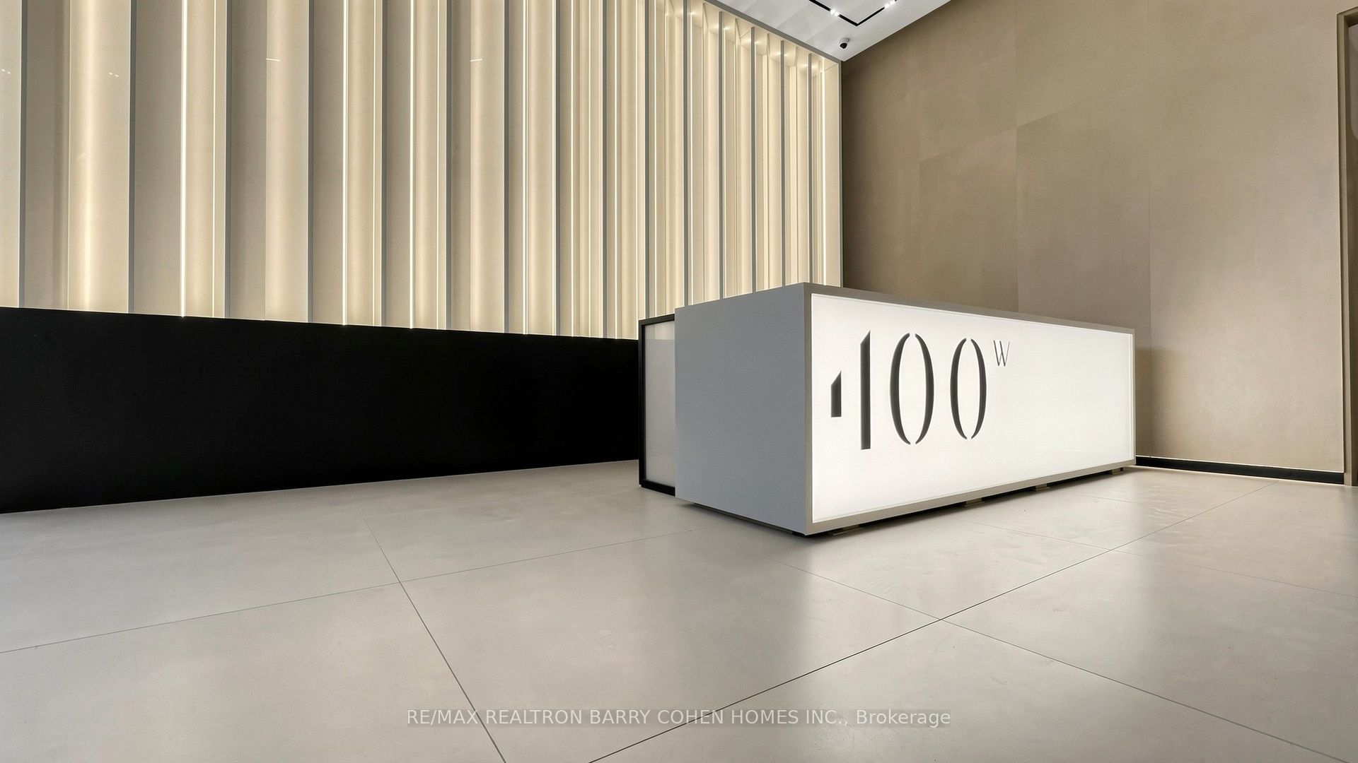 400 King Street W 823, Toronto, ON M5V 1K2 photo 4
