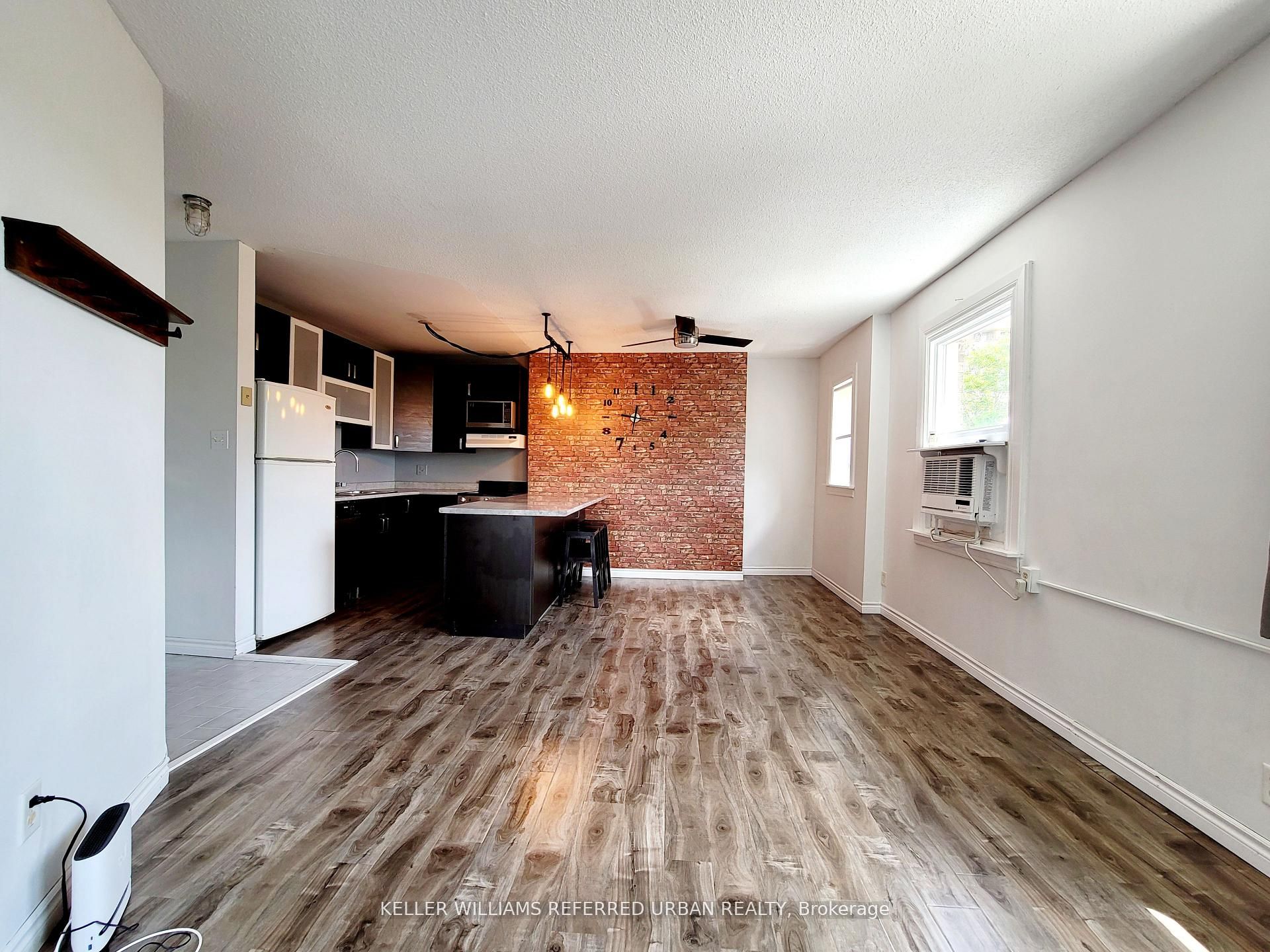 114 Vaughan Road 407, Toronto, ON M6C 2M1 photo 2