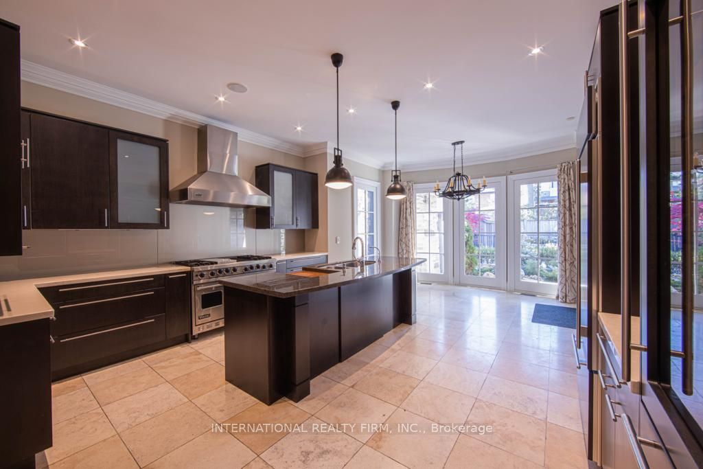 76 De Vere Gardens, Toronto, ON M5M 3E9 photo 3