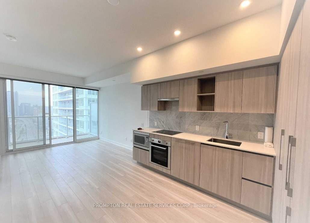 19 Bathurst Street 4107, Toronto, ON M5V 0N2 photo 4