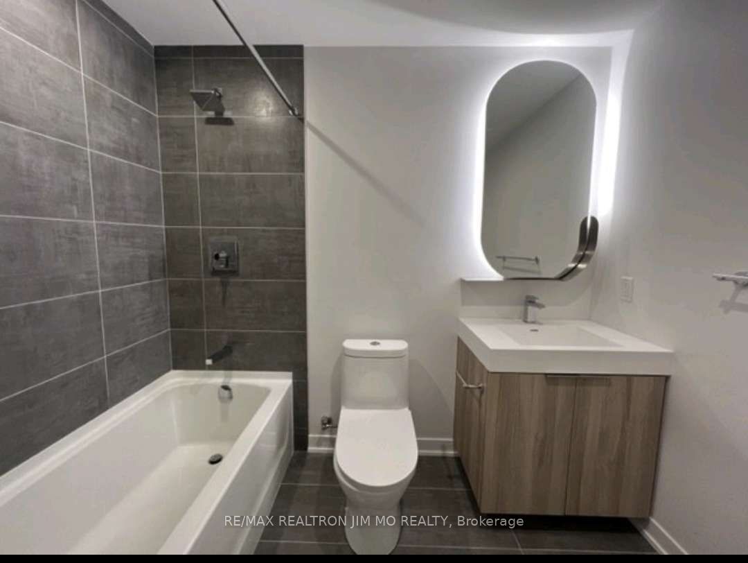 15 Holmes Avenue 3006, Toronto, ON M2N 0L4 photo 5