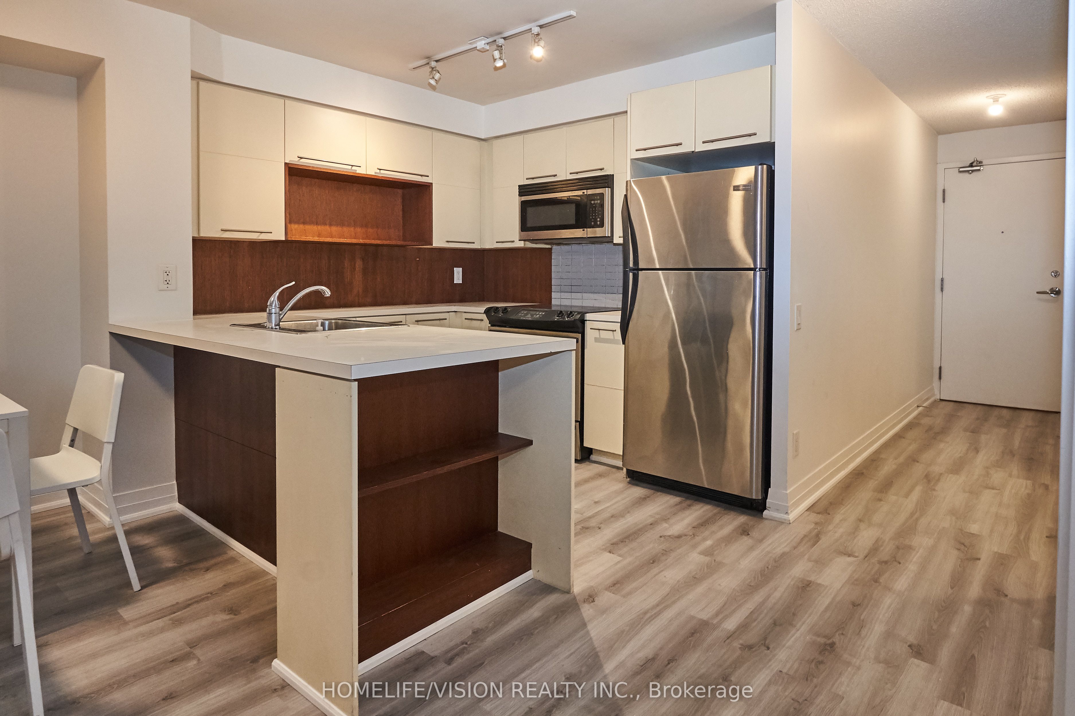 25 Carlton Street 1906, Toronto, ON M5B 1L4 photo 4