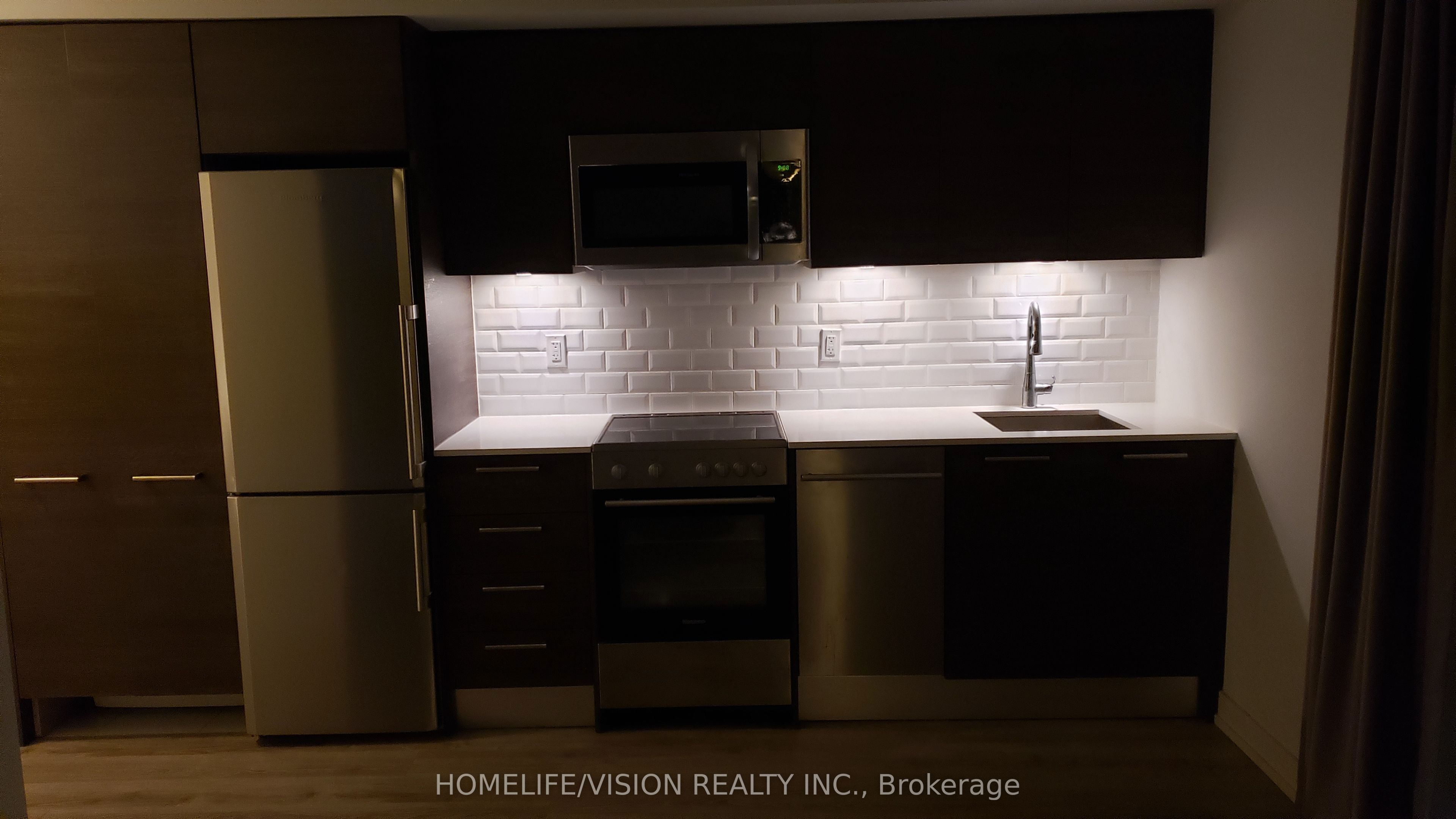 28 Wellesley Street E 301, Toronto, ON M4Y 0C4 photo 5