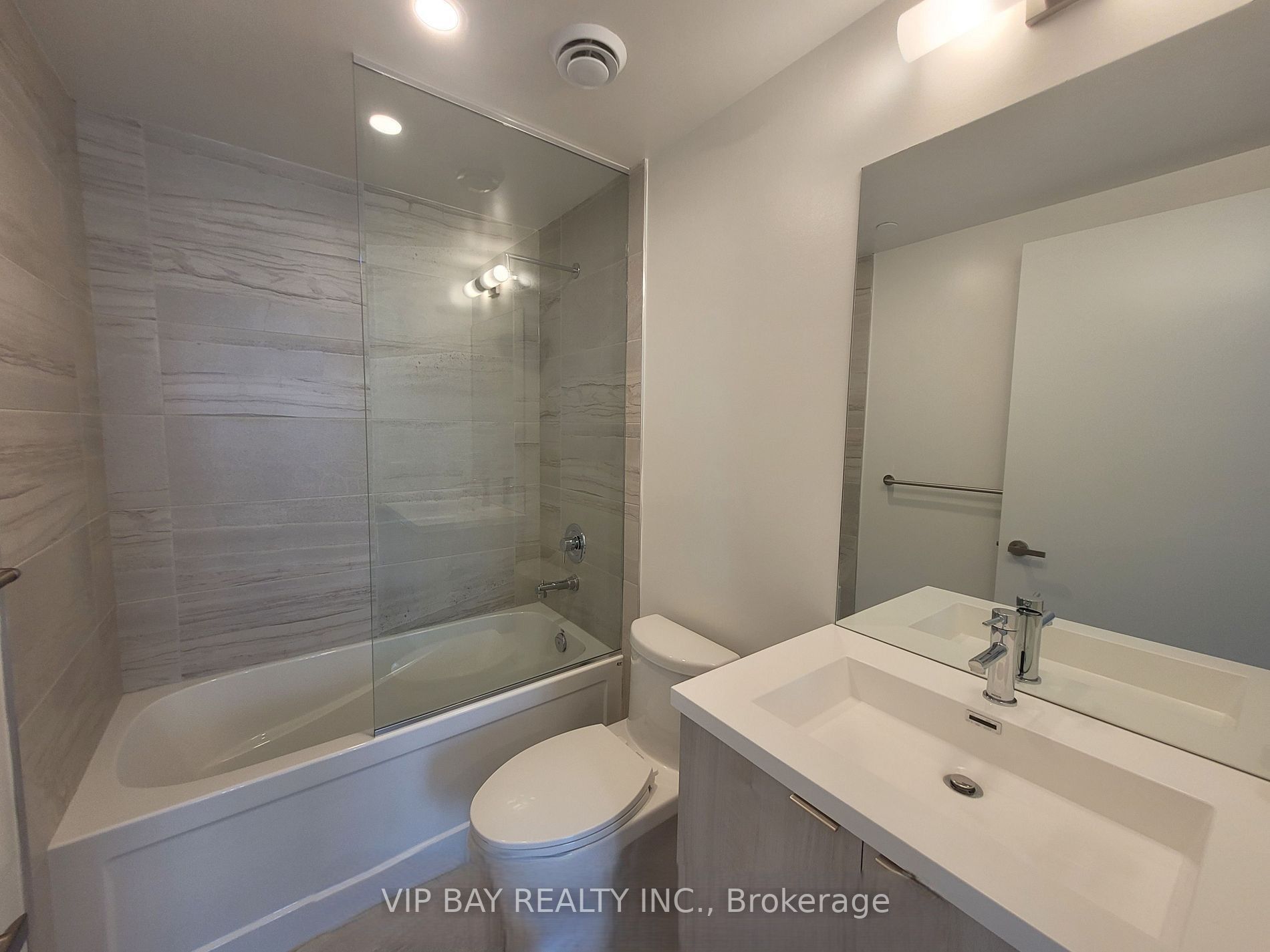 138 Downes Street 5505, Toronto, ON M5E 0E4 photo 5
