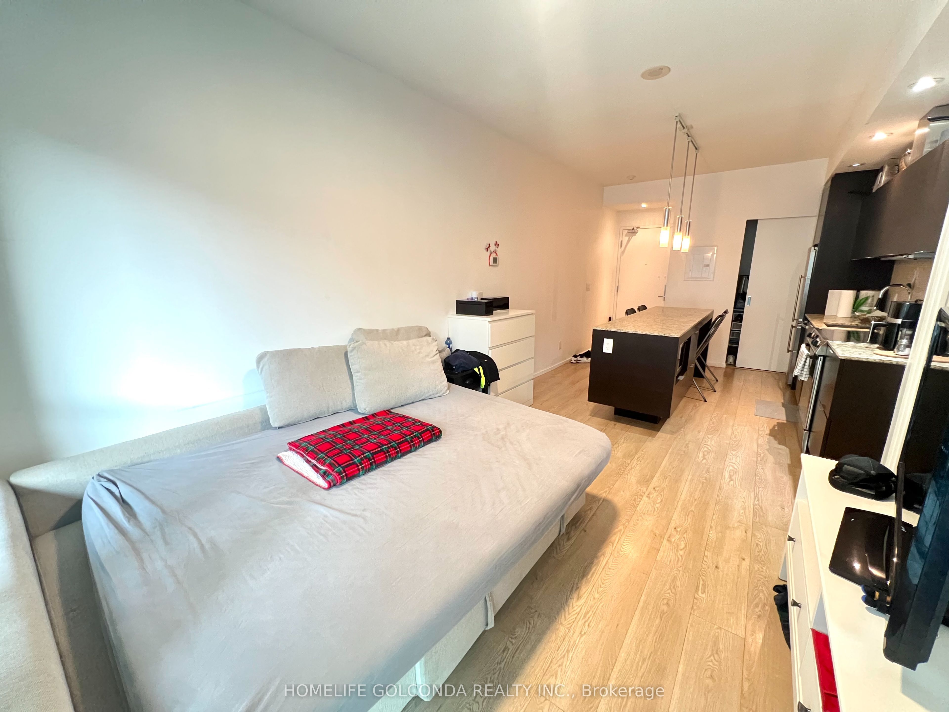 8 Charlotte Street 511, Toronto, ON M5V 0K4 photo 5