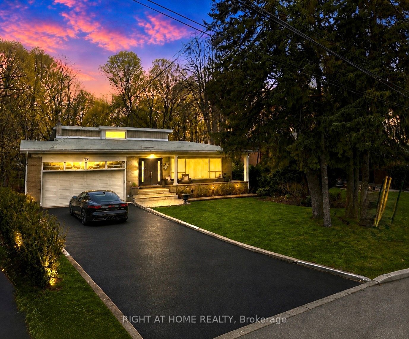 17 Denmark Crescent, Toronto, ON M2R 1J3