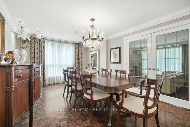 17 Denmark Crescent, Toronto, ON M2R 1J3 photo 5