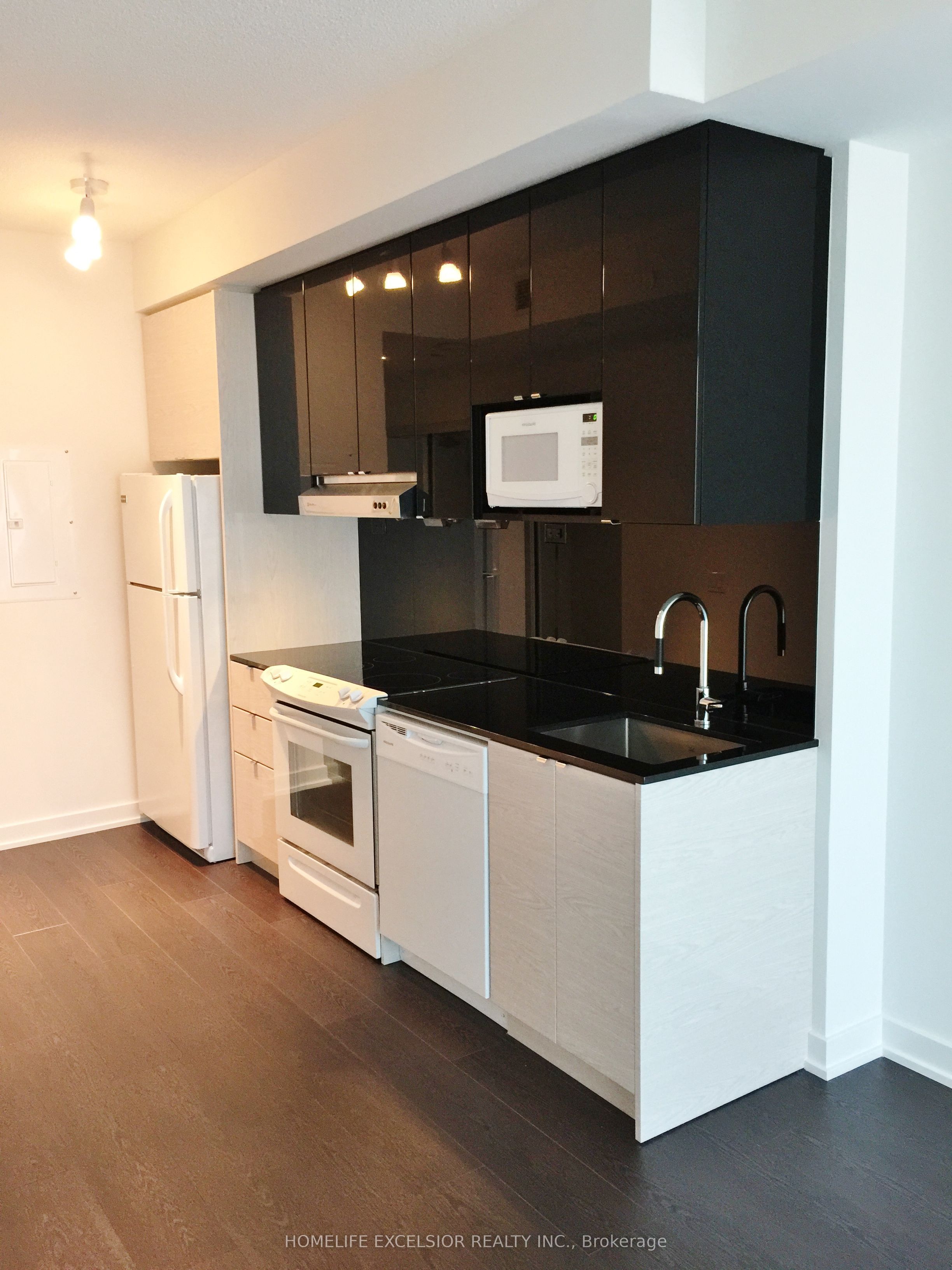 72 Esther Shiner Boulevard 216, Toronto, ON M2K 0C4 photo 3