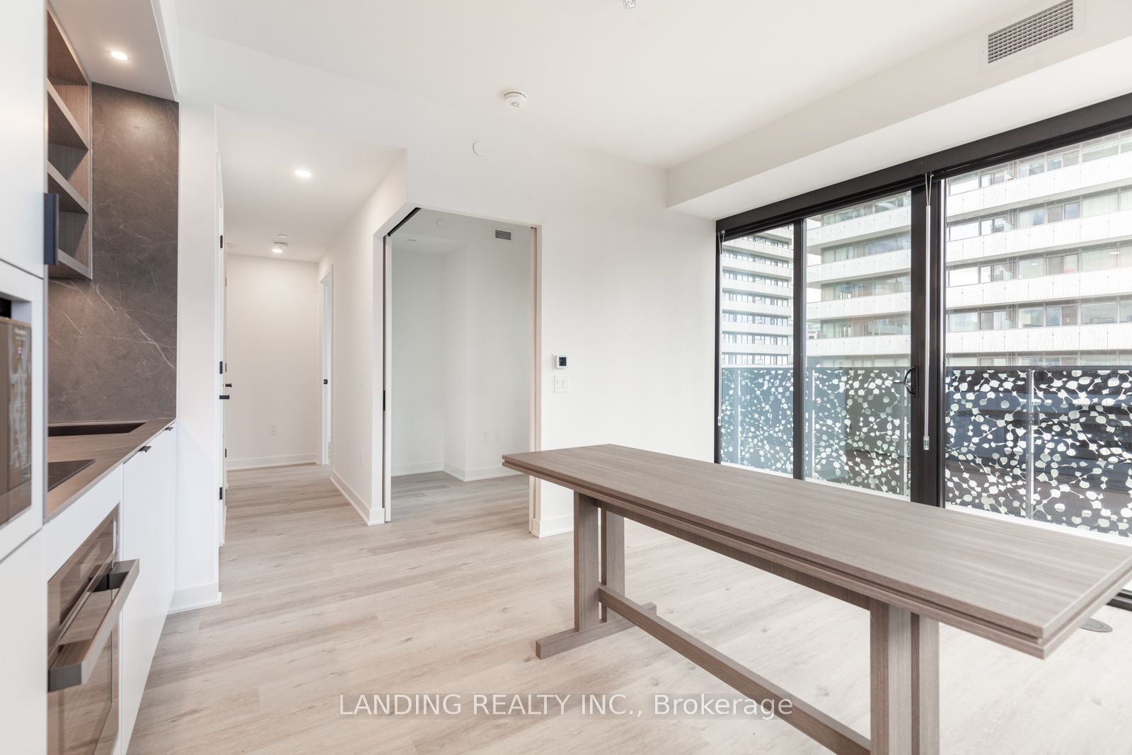 55 Charles Street E 2112, Toronto, ON M4Y 0J1 photo 4
