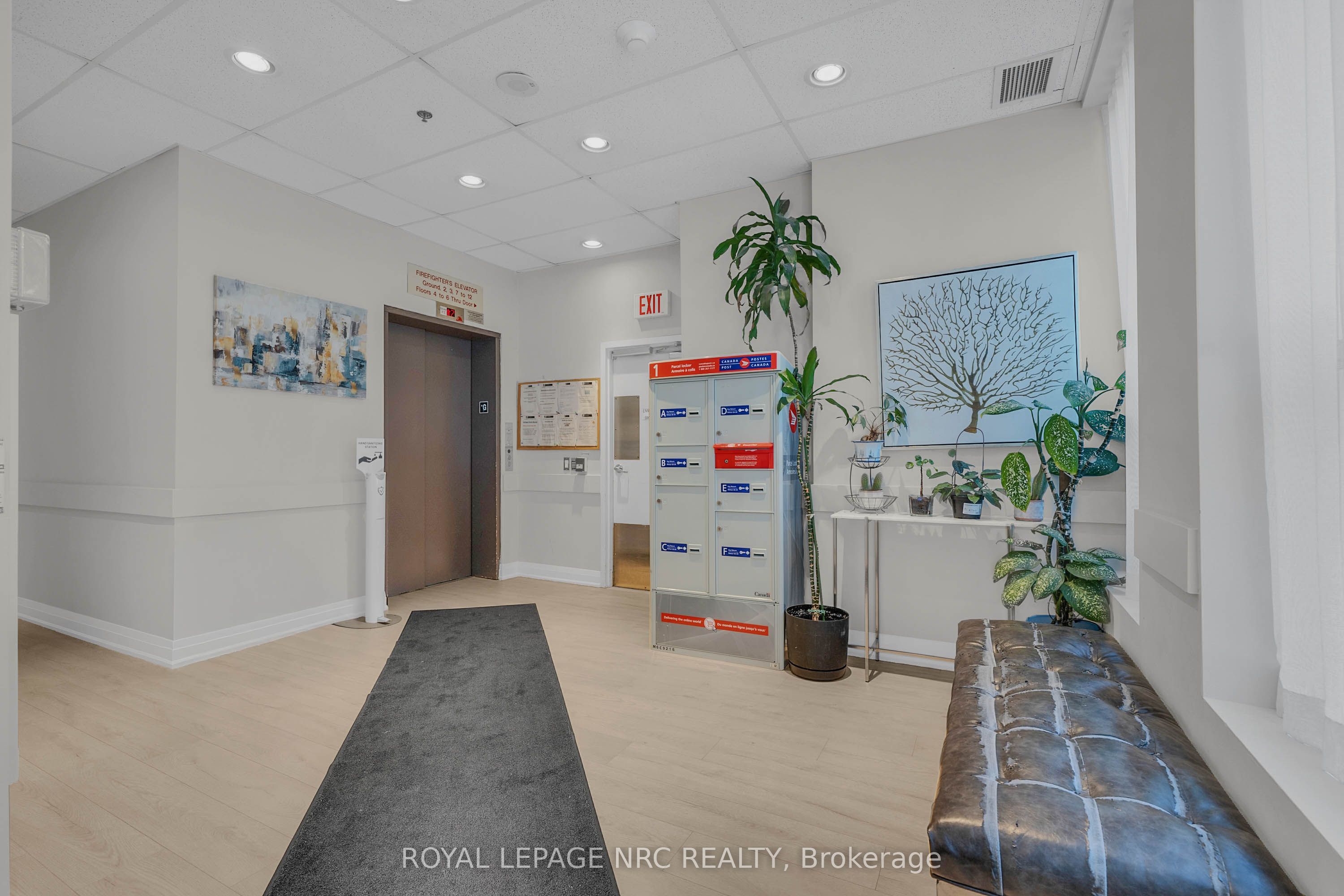 15 Maplewood Avenue PH 6, Toronto, ON M6C 4B4 photo 5
