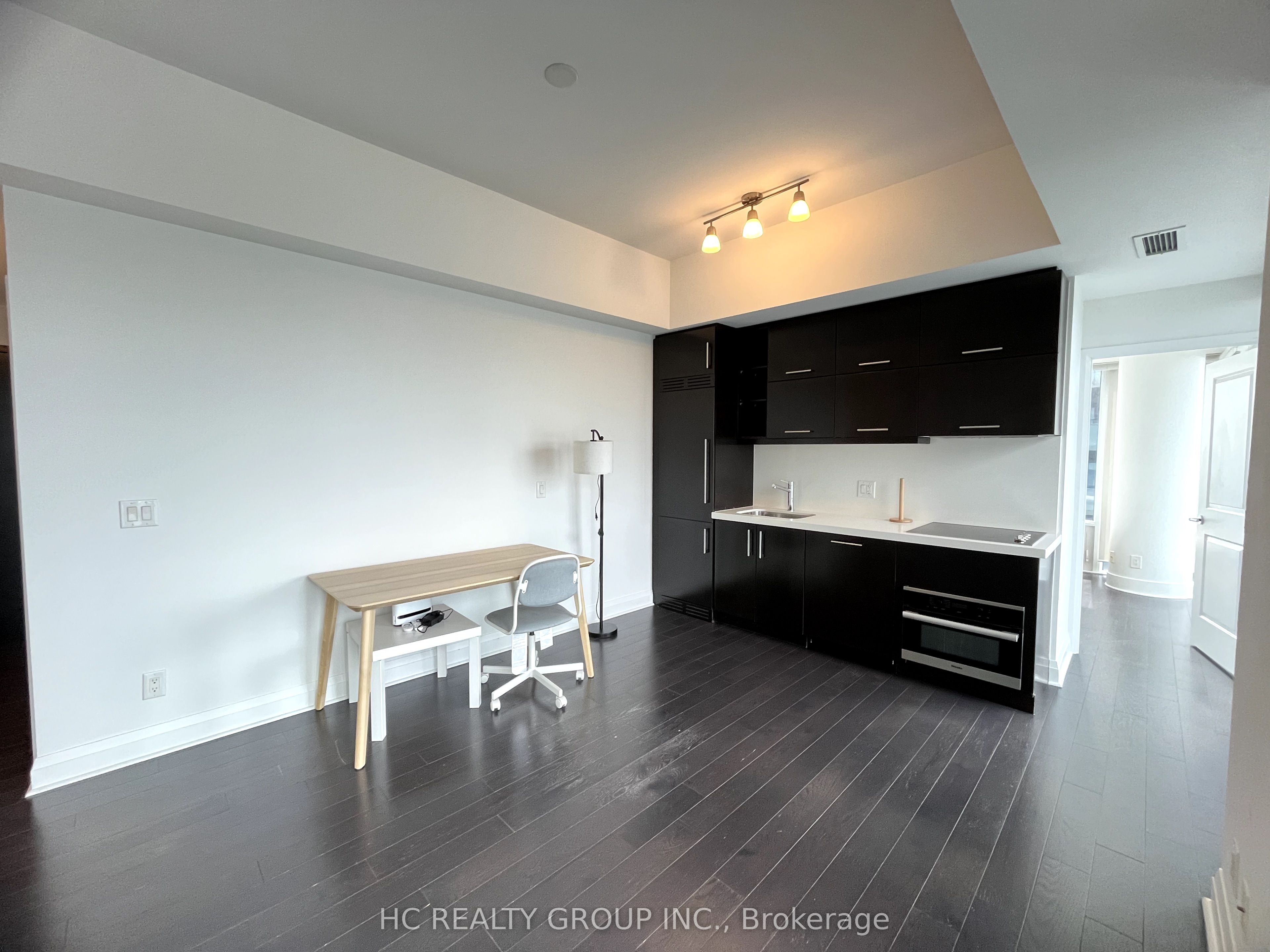 1080 Bay Street 4406, Toronto, ON M5S 0A5 photo 4