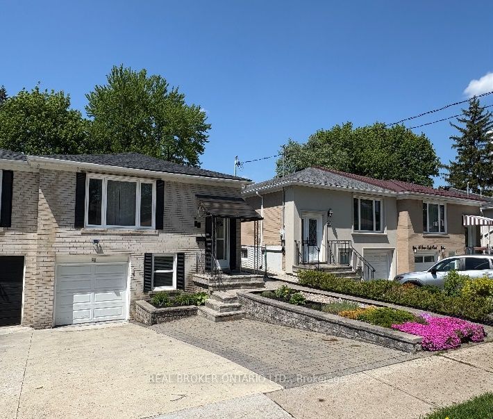 40 Green Bush Road, Toronto, ON M2M 1P3